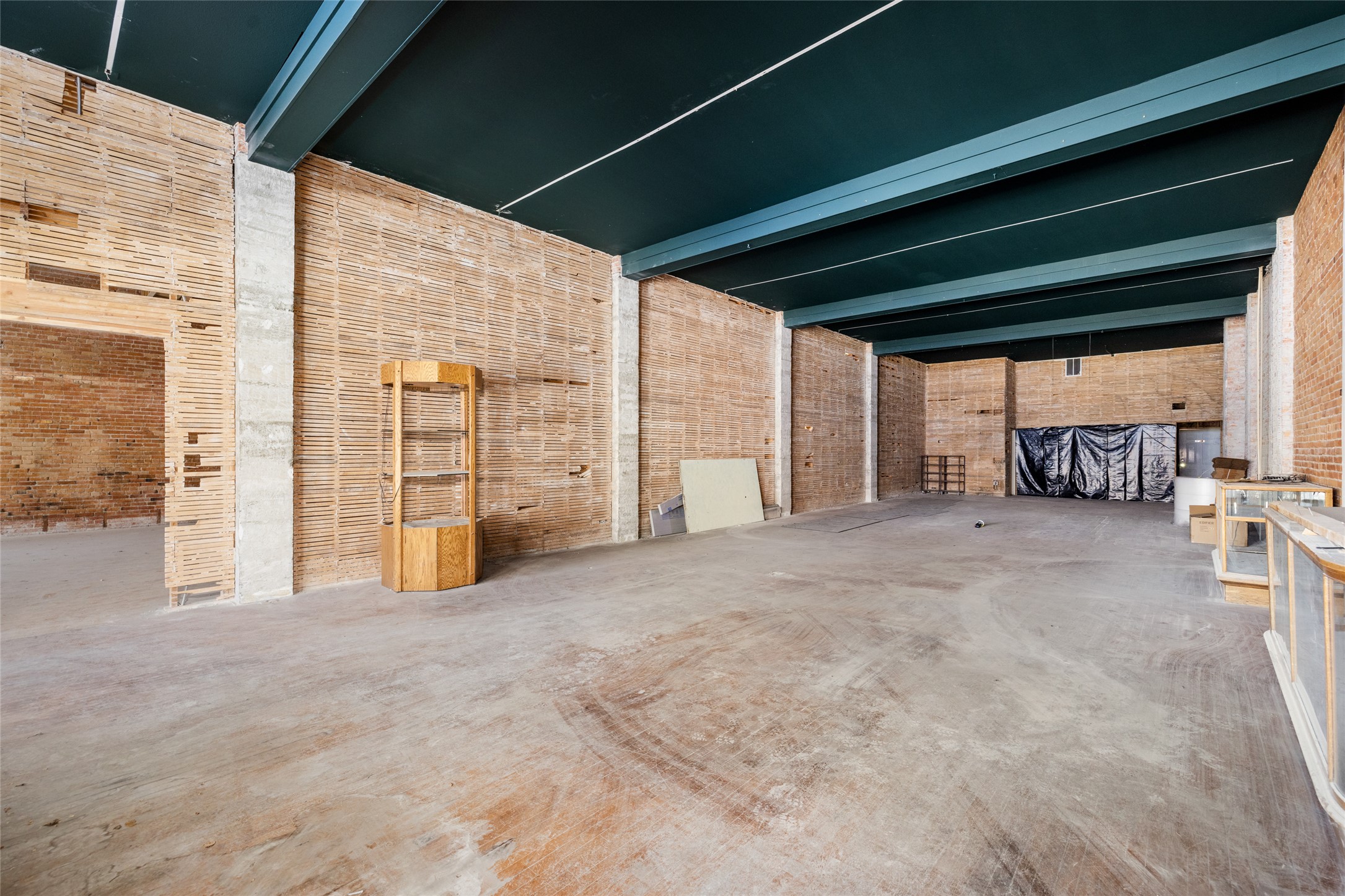 240 Central Avenue Property Photo 13