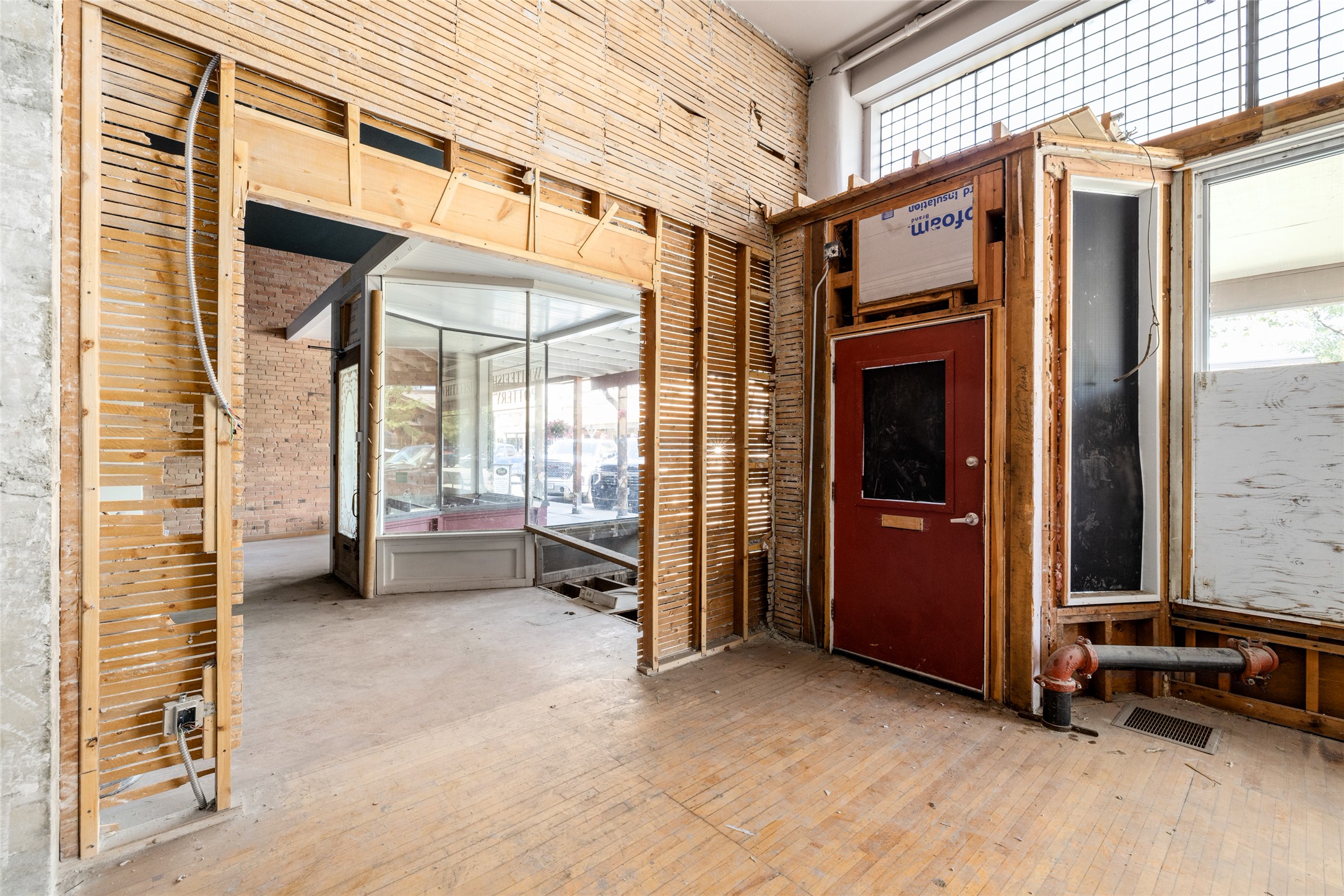 240 Central Avenue Property Photo 16