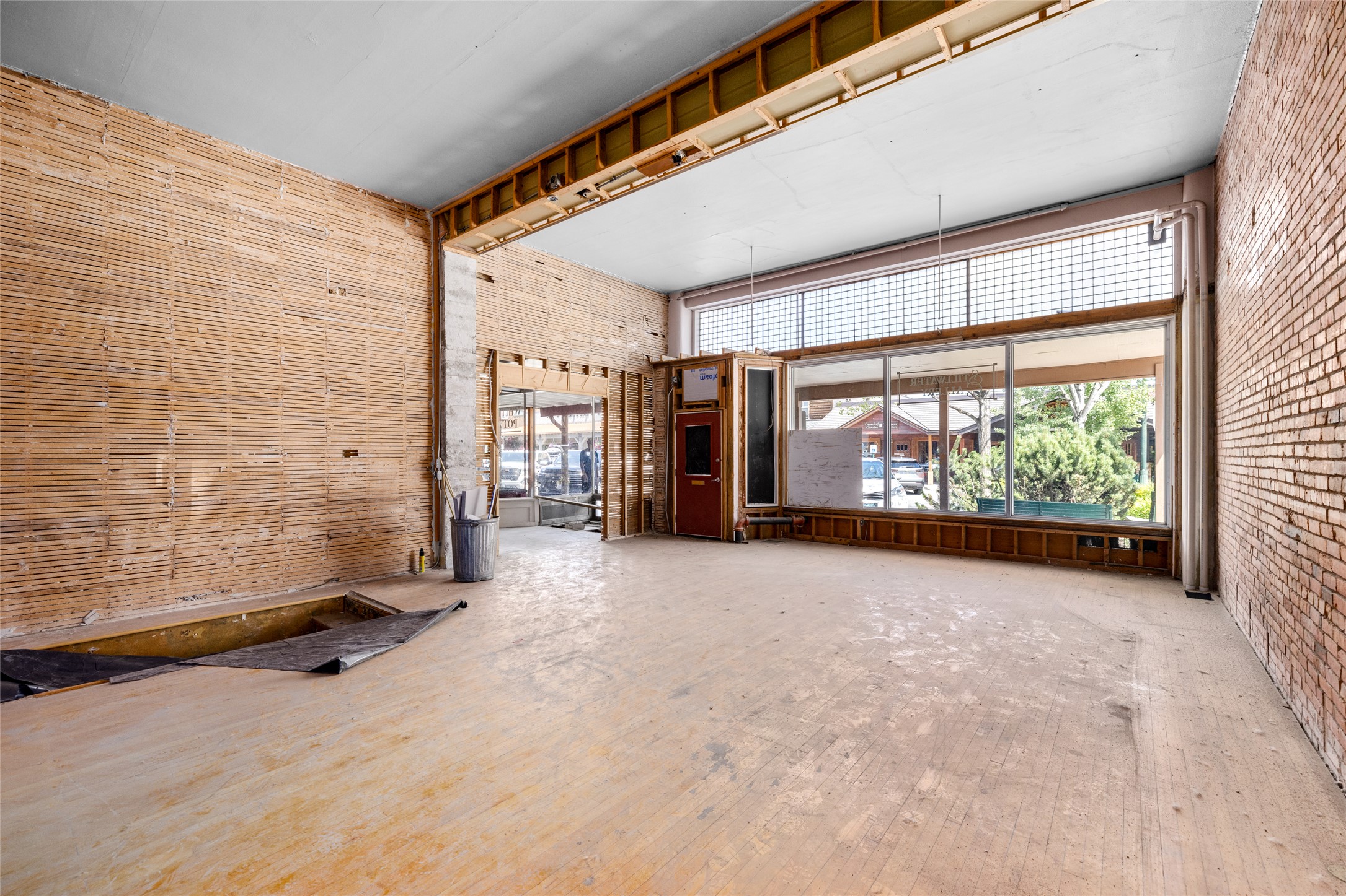 240 Central Avenue Property Photo 23