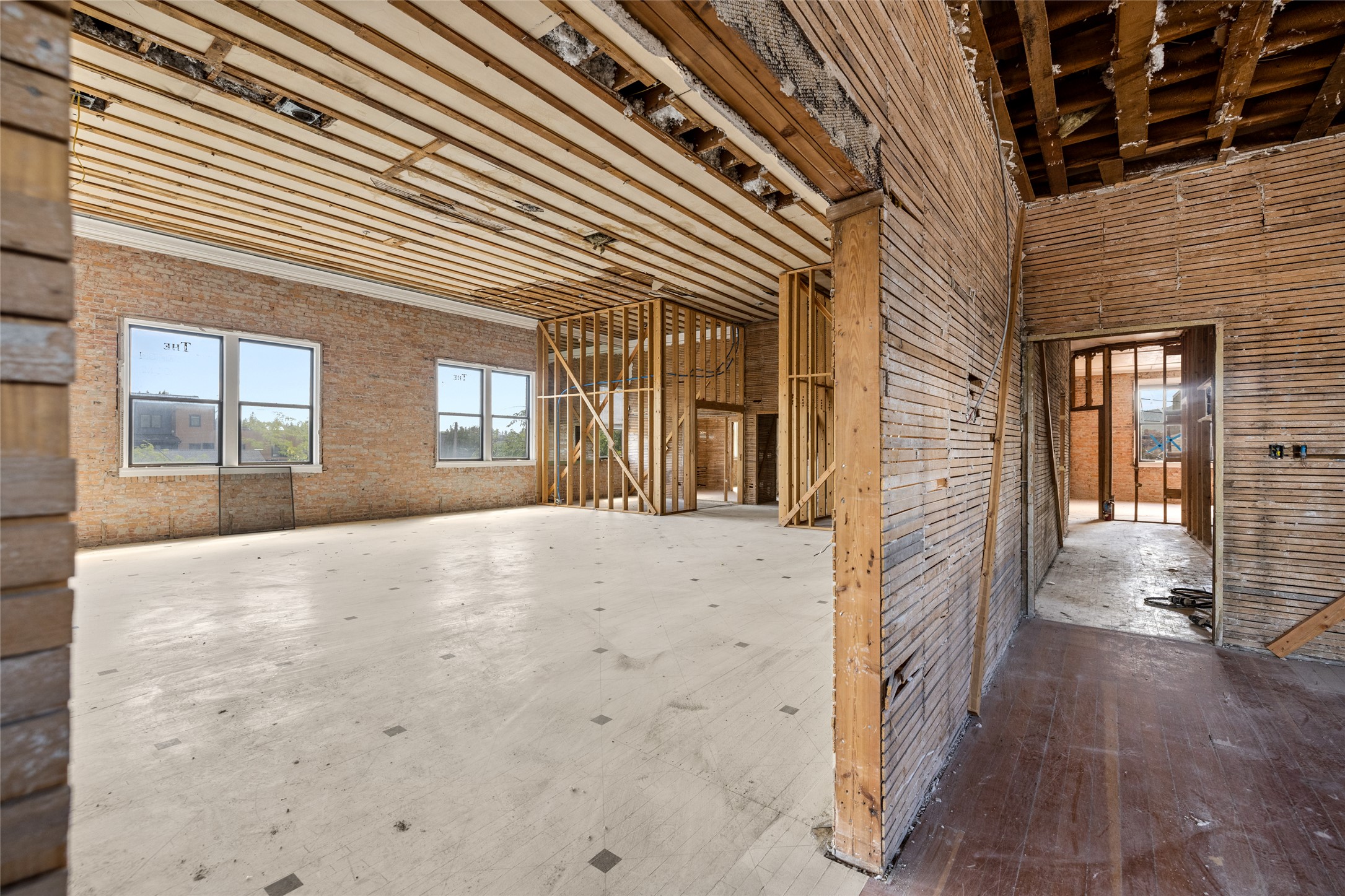 240 Central Avenue Property Photo 30