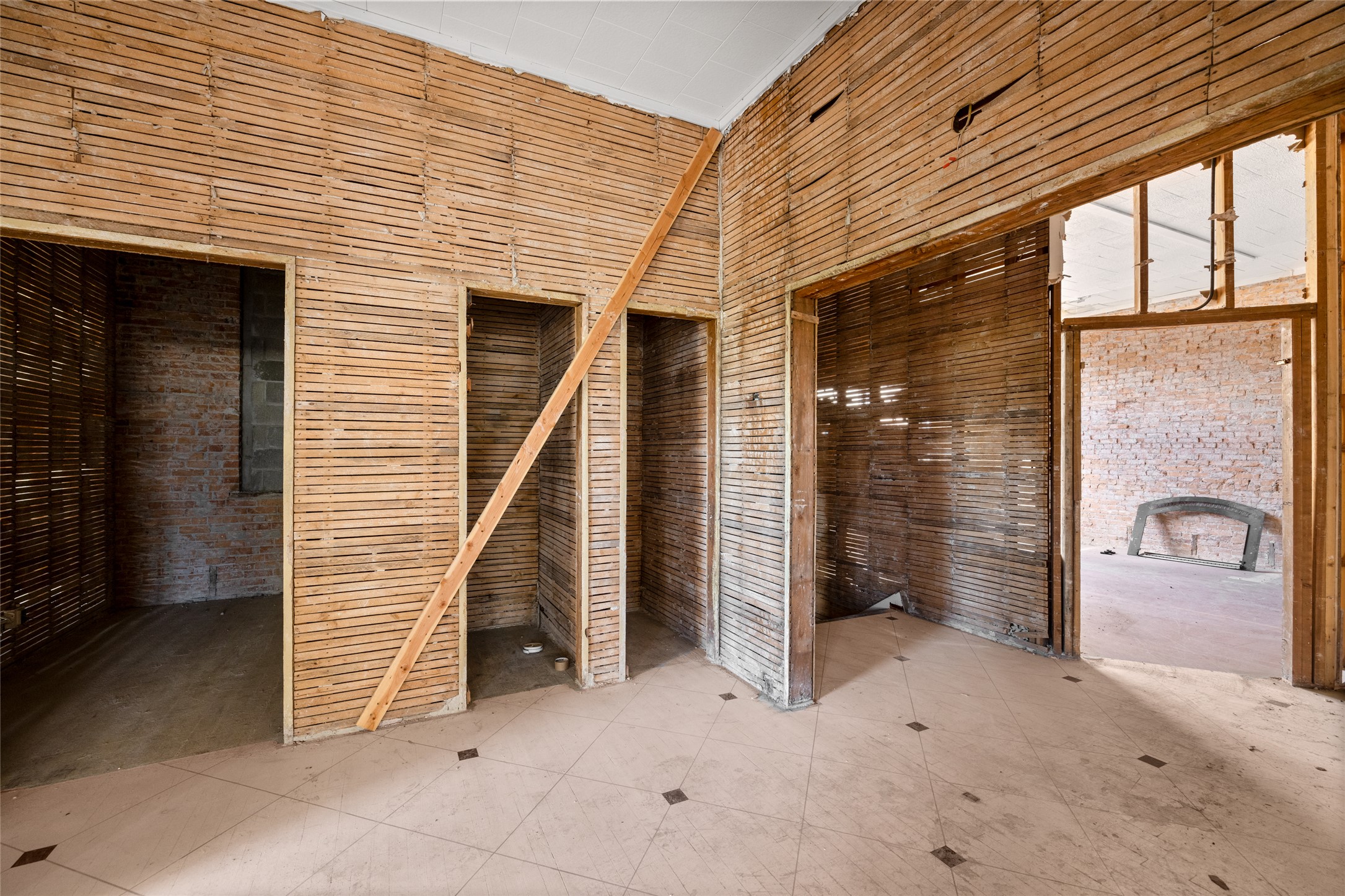 240 Central Avenue Property Photo 32