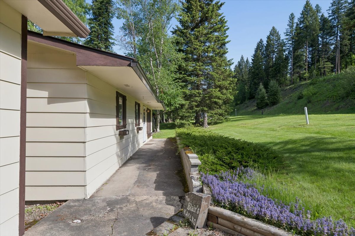 22545 Mt Highway 83 Property Photo 30
