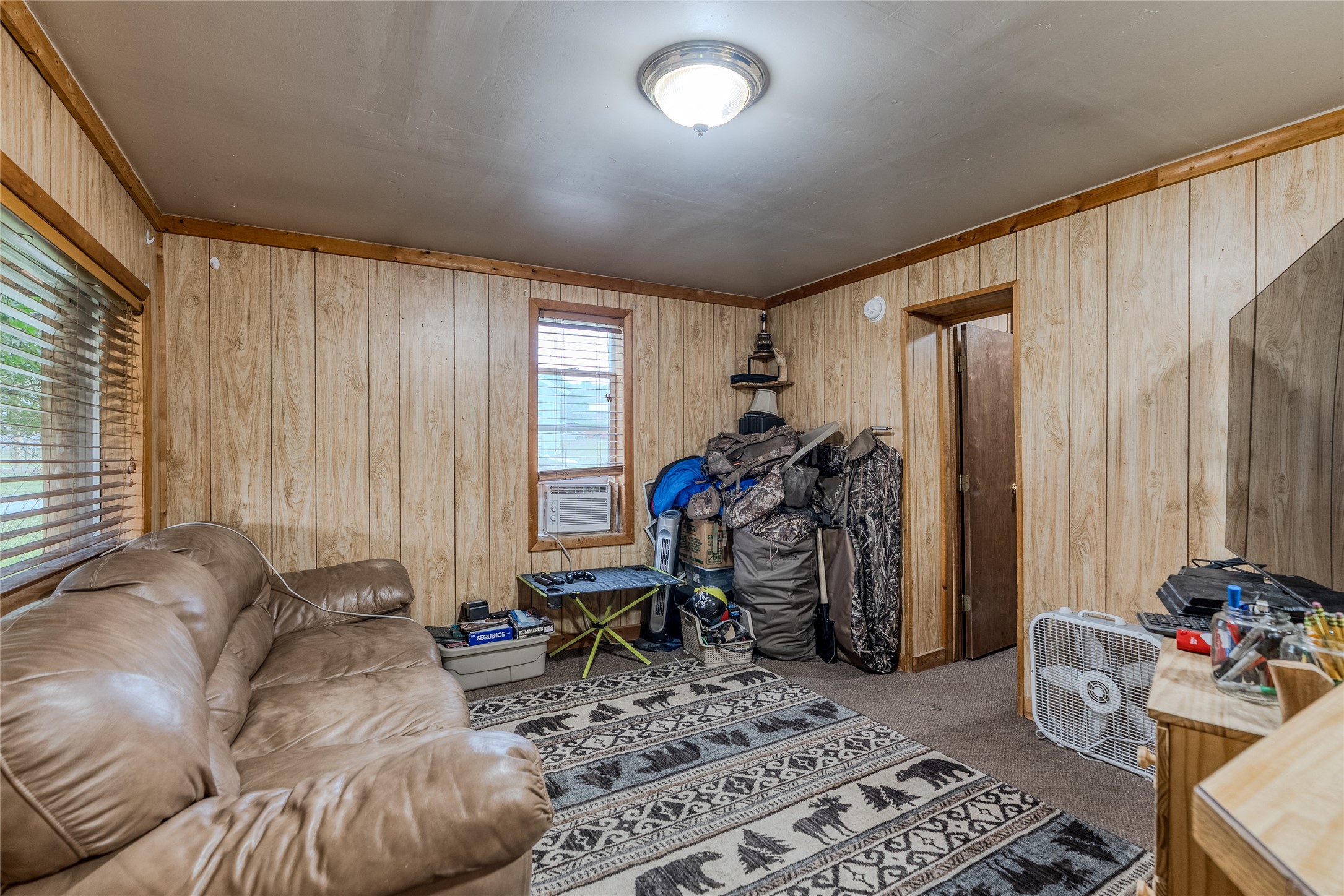 450 6th Street E Property Photo 31