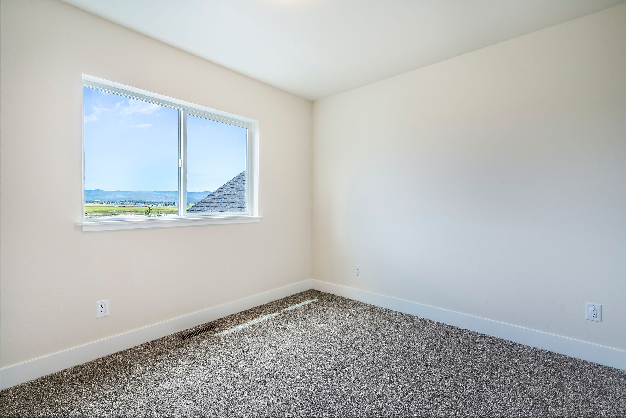 623 Holstein Way Property Photo 30