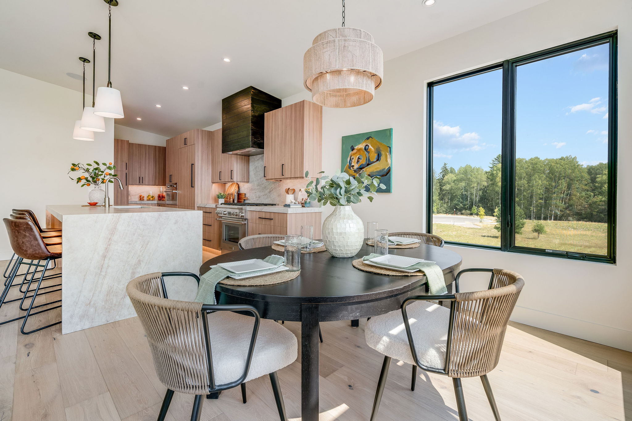 925 Apres Drive Property Photo 13