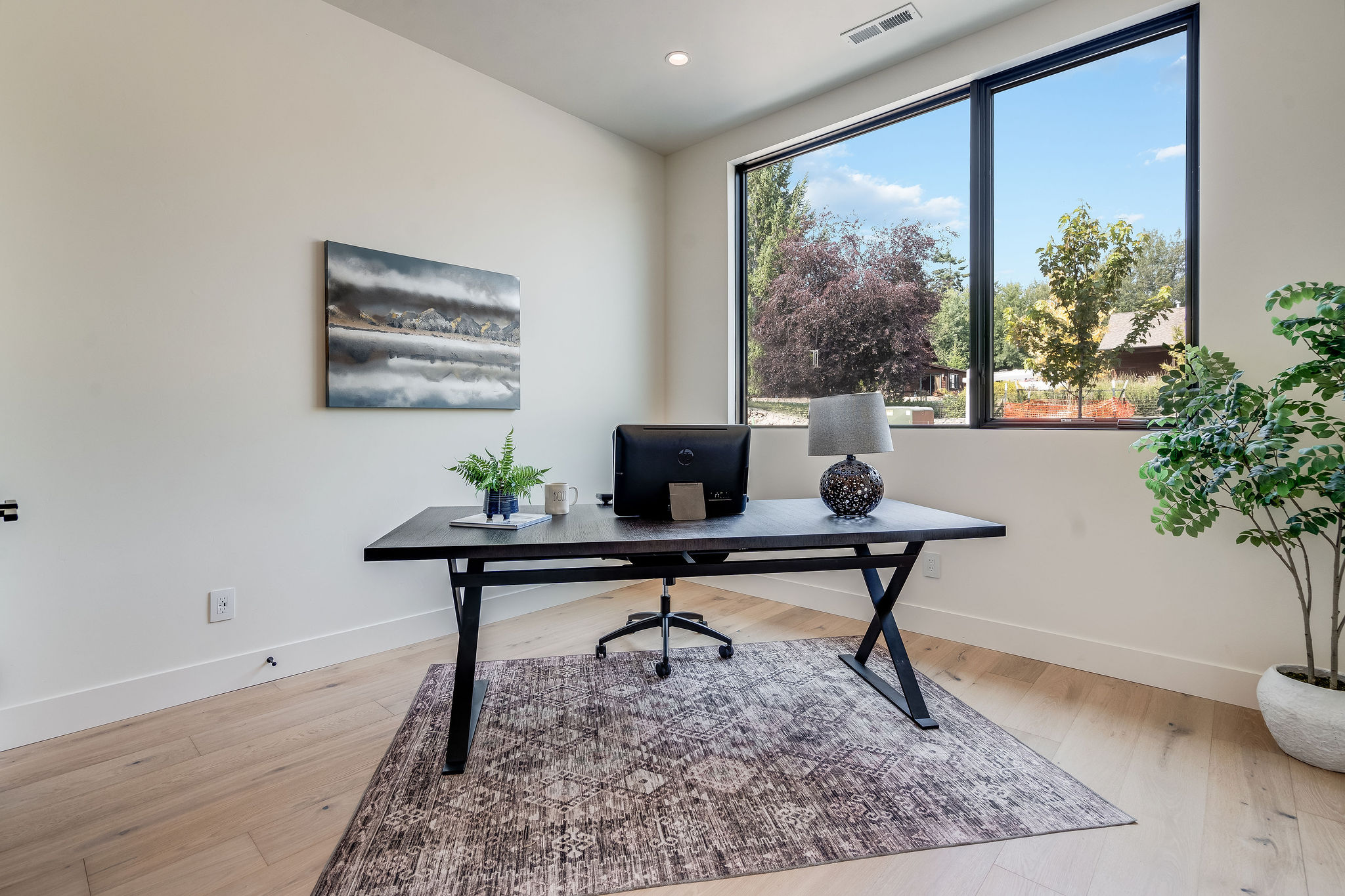 925 Apres Drive Property Photo 26