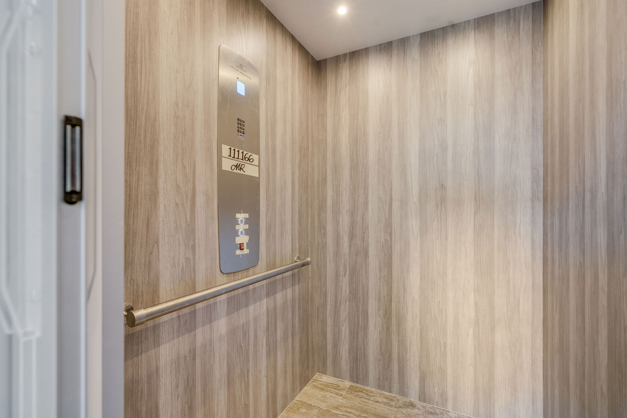 925 Apres Drive Property Photo 31