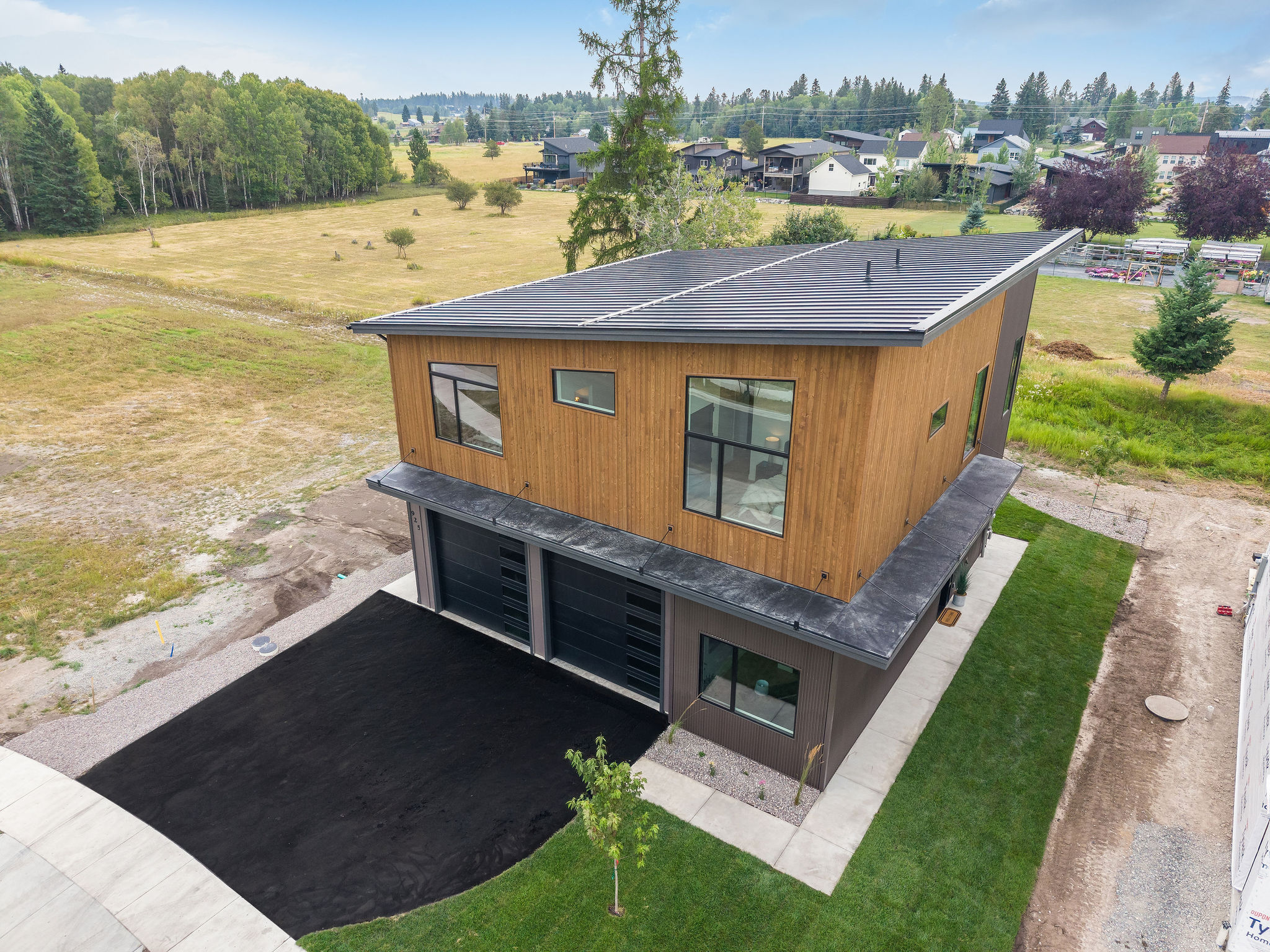 925 Apres Drive Property Photo 43
