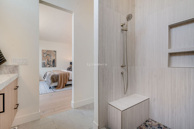 907 Apres Drive Property Photo 12