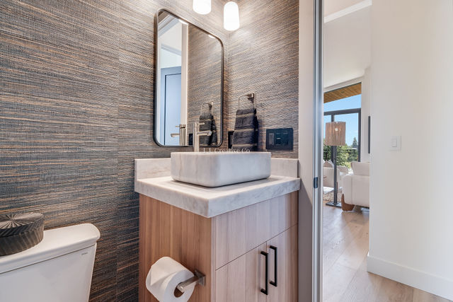 907 Apres Drive Property Photo 15