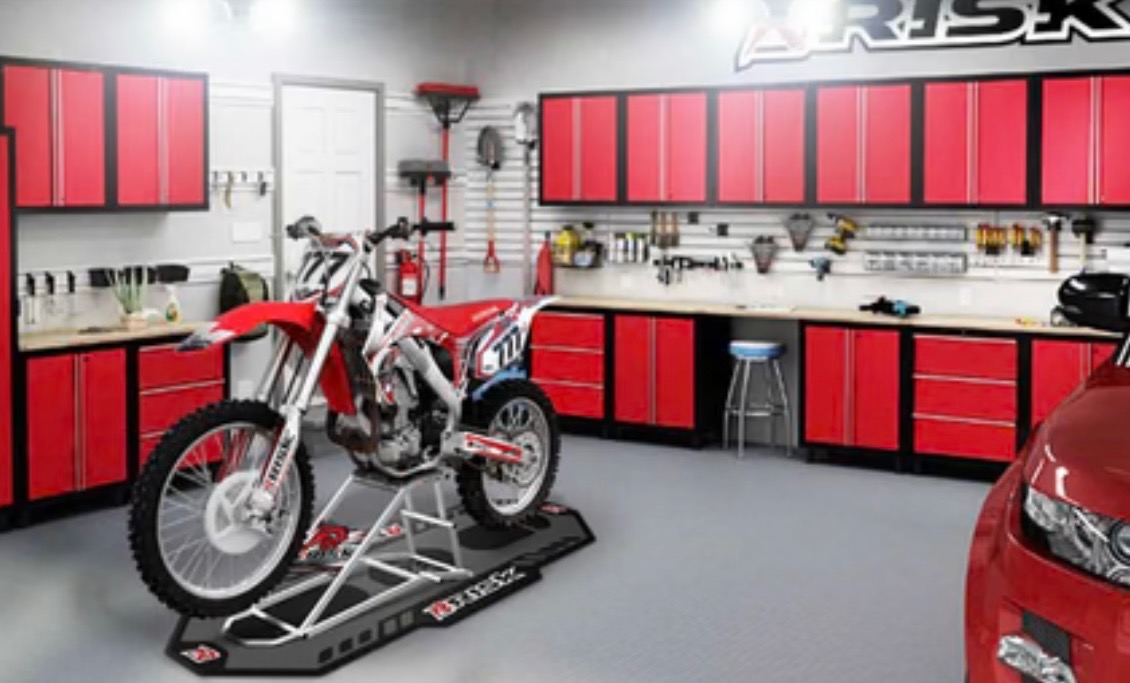 919 Apres Drive Property Photo 17