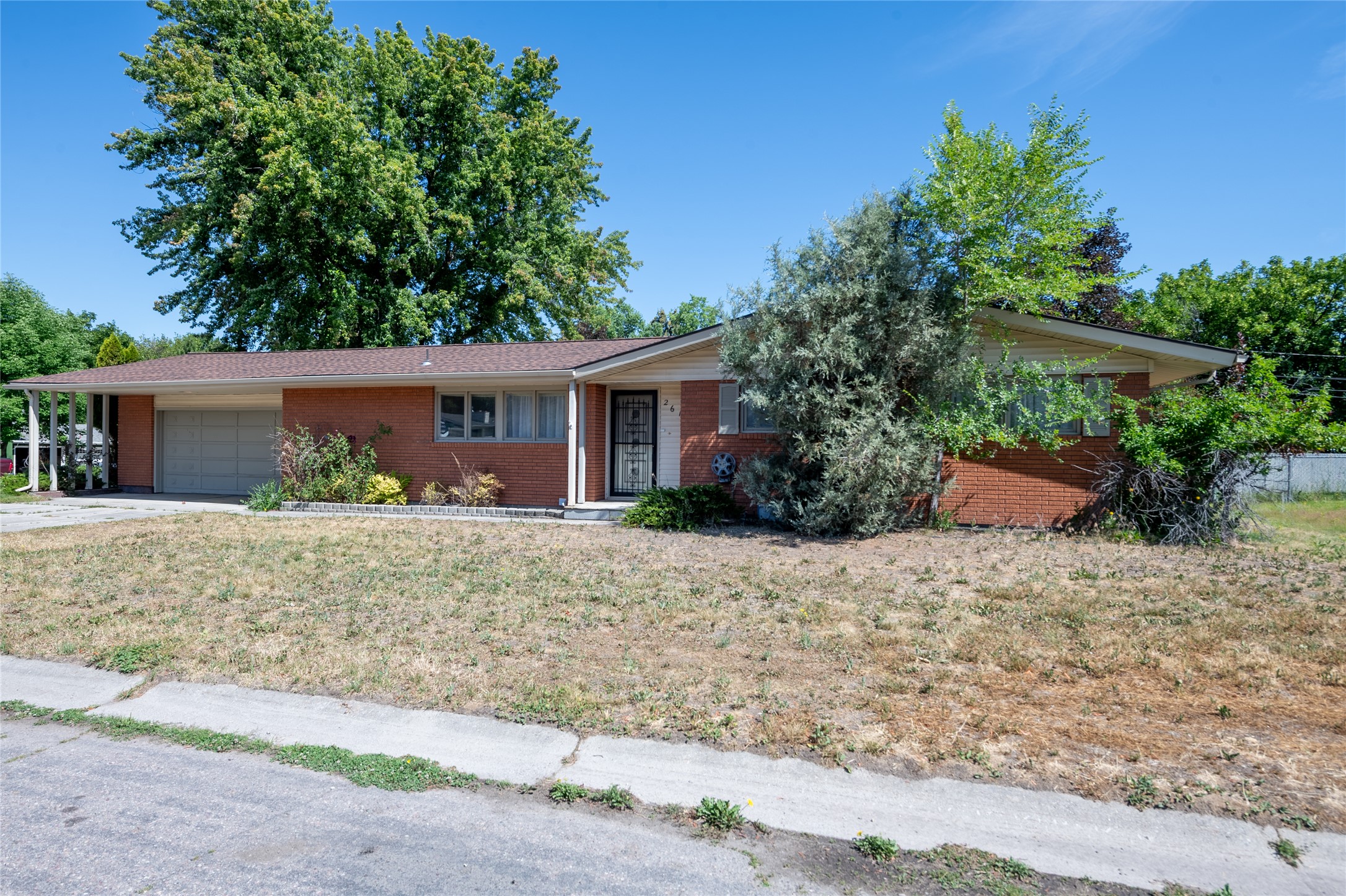 2616 View Drive Property Photo 1