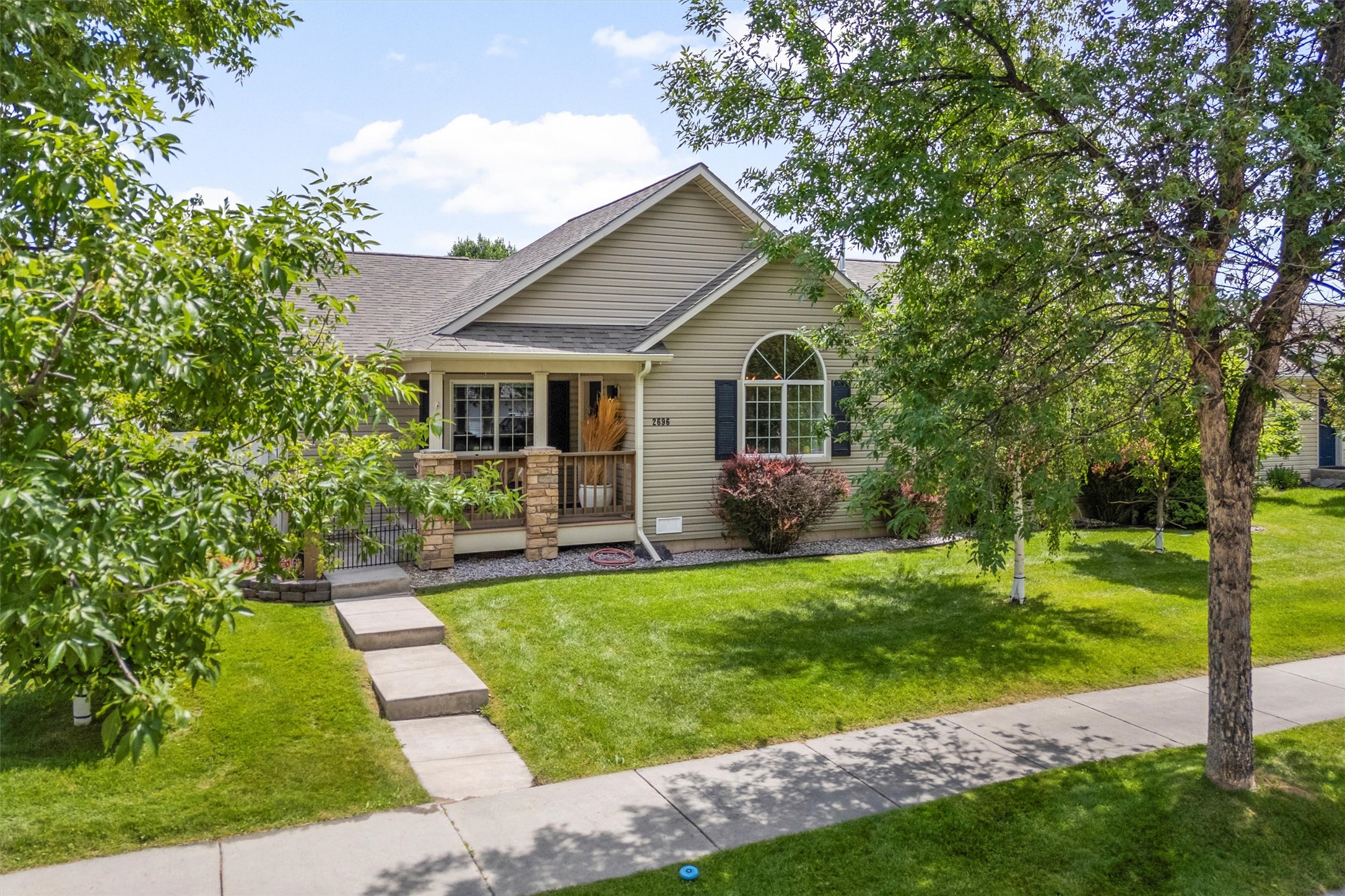 2696 Stratford Lane