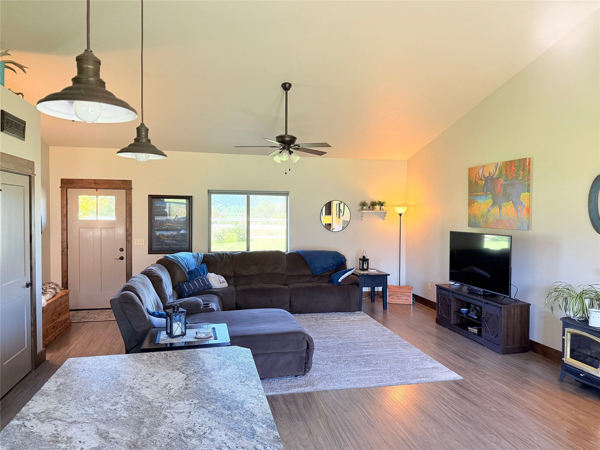 15420 Mullan Road Property Photo 6