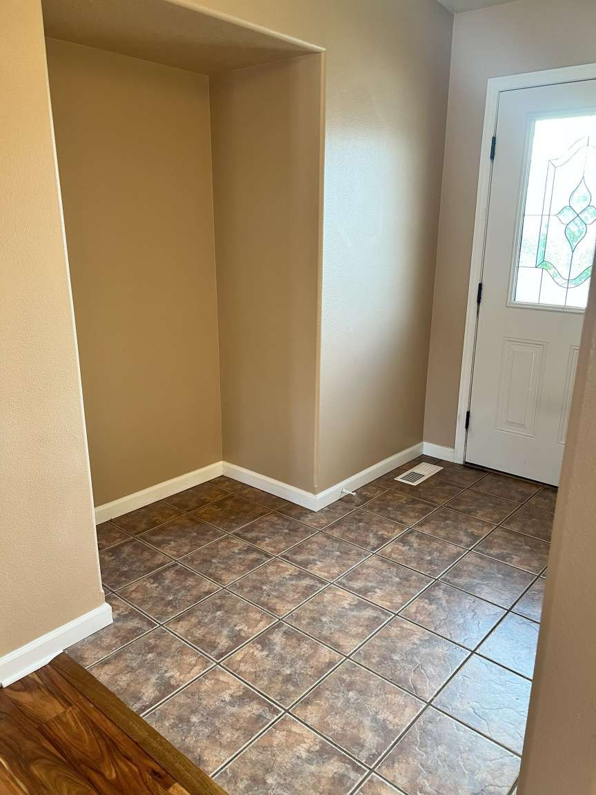 2801 Encino Drive Property Photo 2