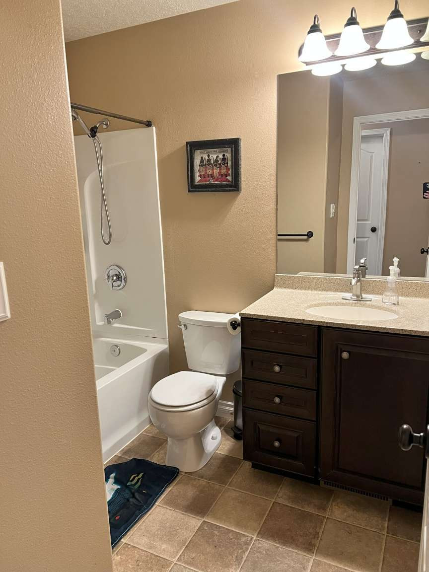 2801 Encino Drive Property Photo 9