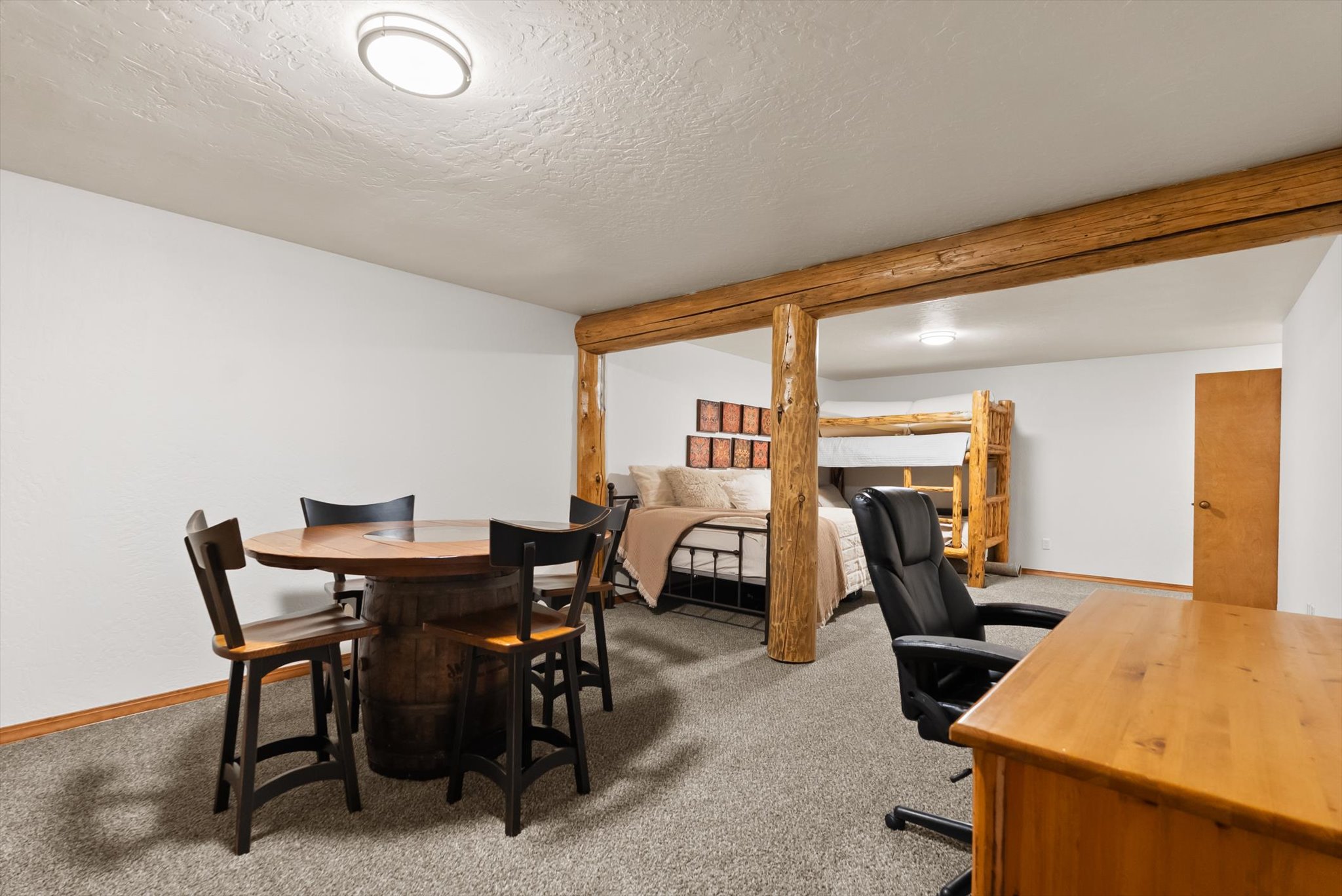 555 & 561 Twin Bridges Road Property Photo 37