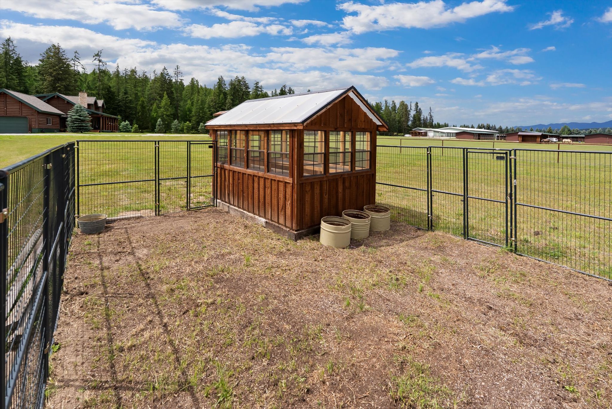 555 & 561 Twin Bridges Road Property Photo 51