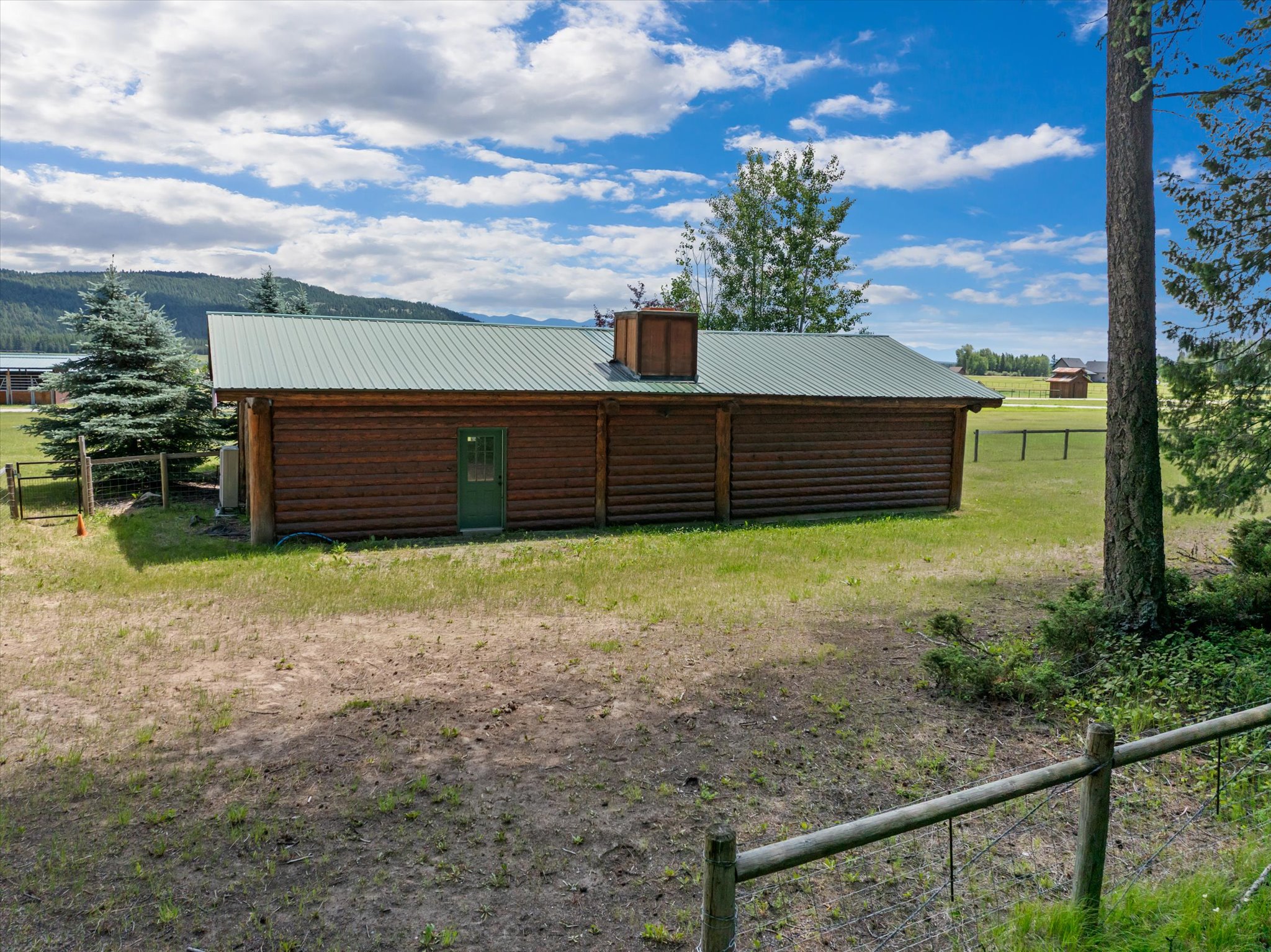 555 & 561 Twin Bridges Road Property Photo 58