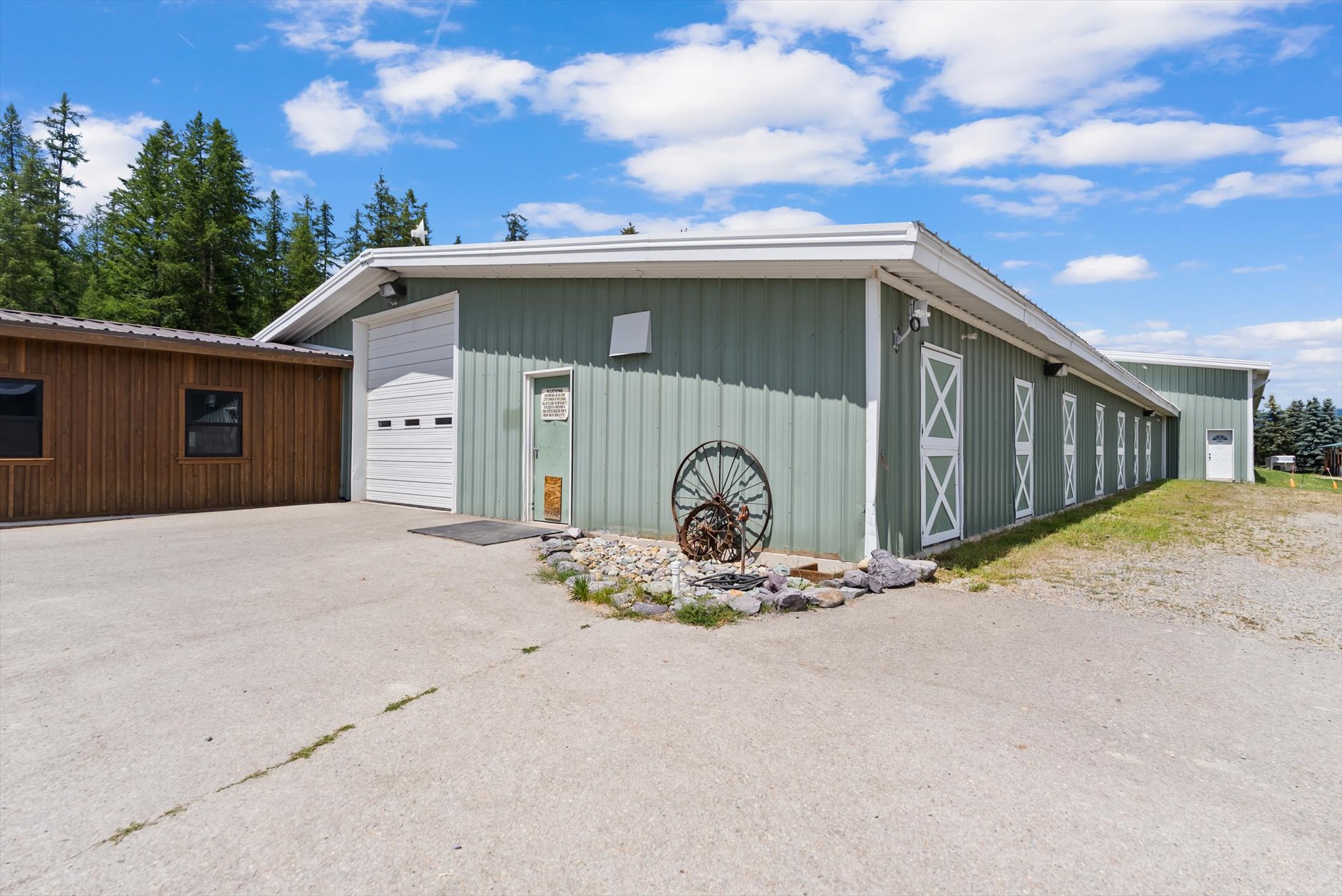 555 & 561 Twin Bridges Road Property Photo 68