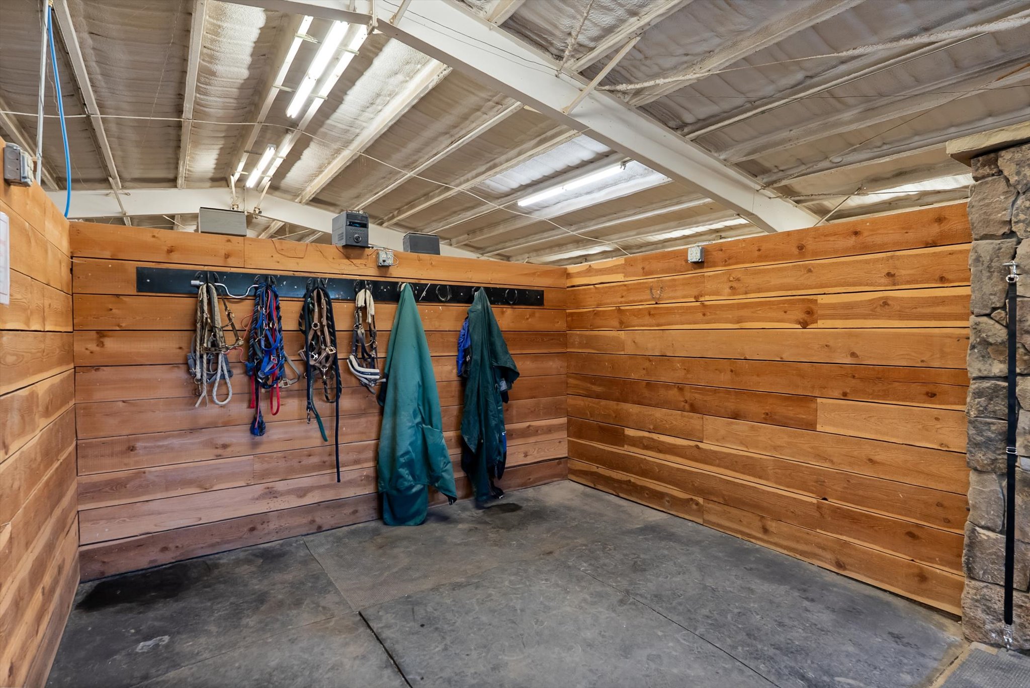 555 & 561 Twin Bridges Road Property Photo 72