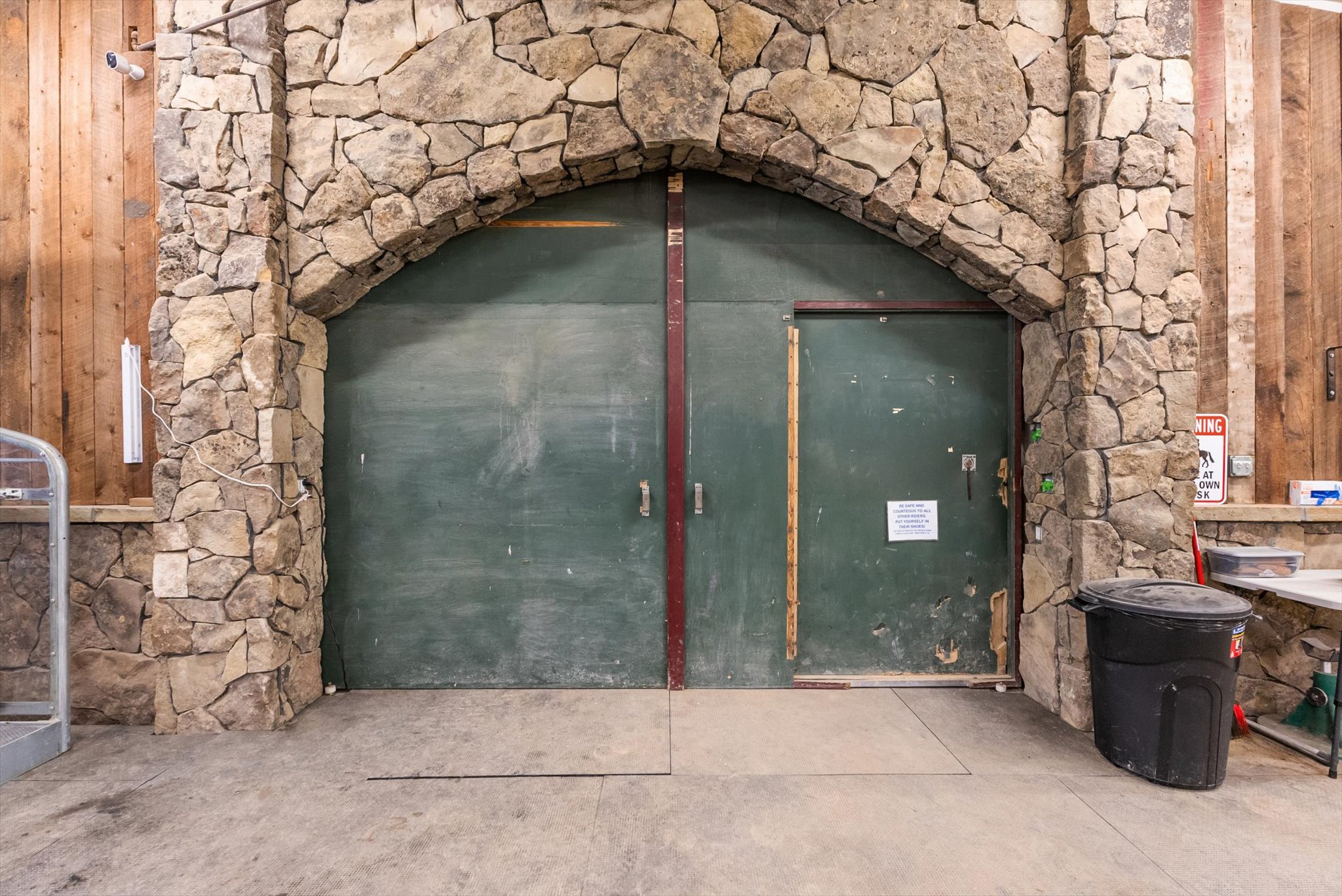 555 & 561 Twin Bridges Road Property Photo 83