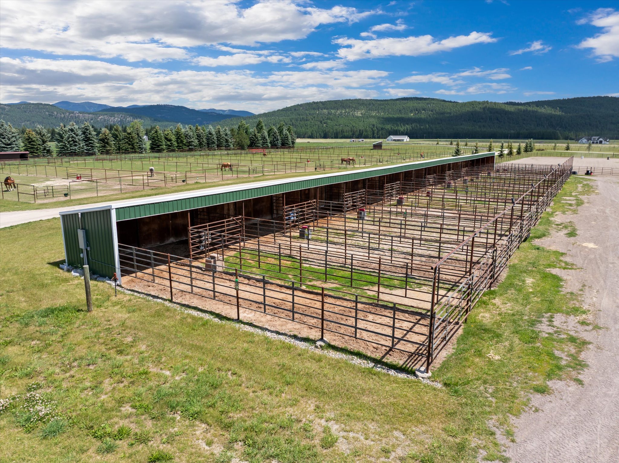 555 & 561 Twin Bridges Road Property Photo 104