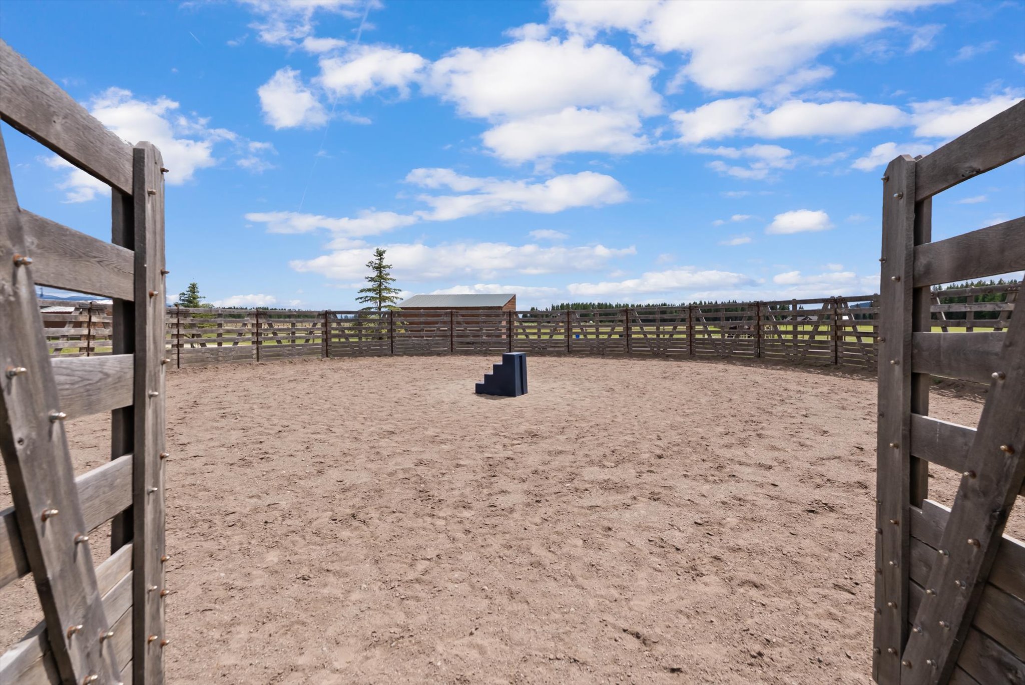 555 & 561 Twin Bridges Road Property Photo 110