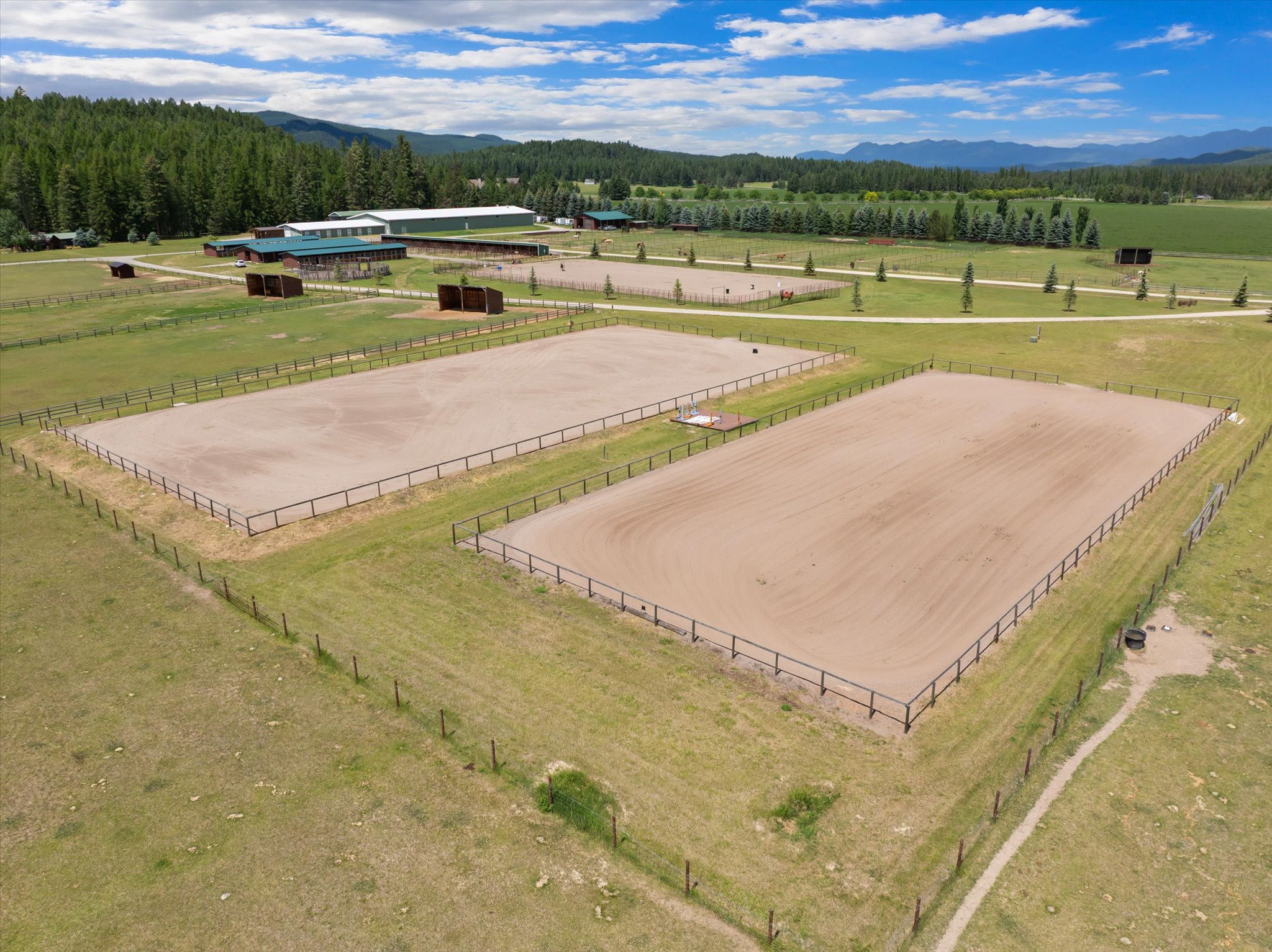 555 & 561 Twin Bridges Road Property Photo 128