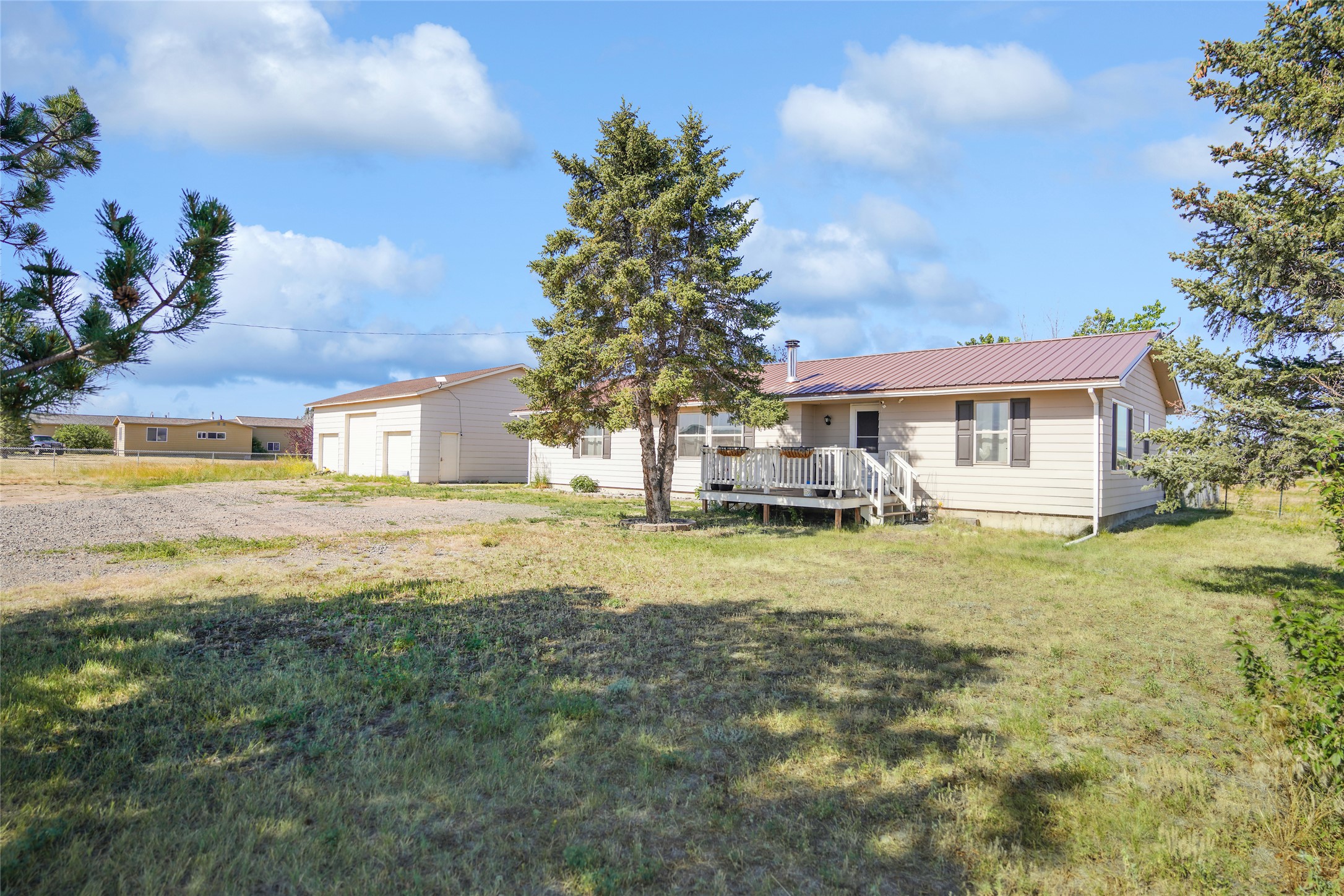 3810 Valley Drive Property Photo 1