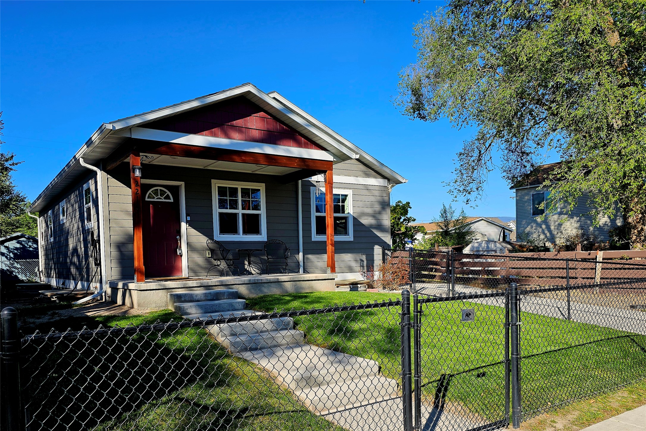 2218 Burlington Avenue Property Photo 1