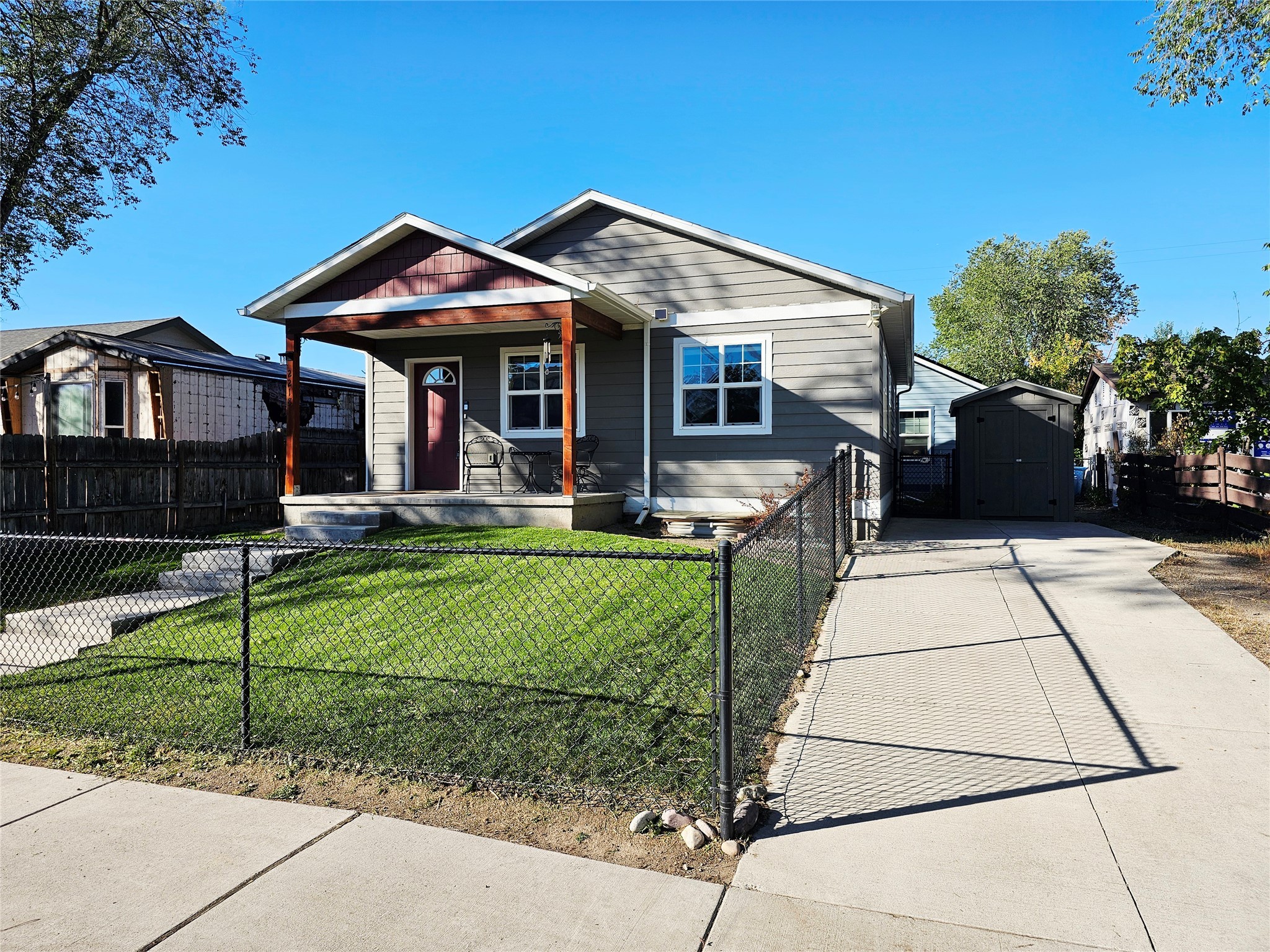 2218 Burlington Avenue Property Photo 2