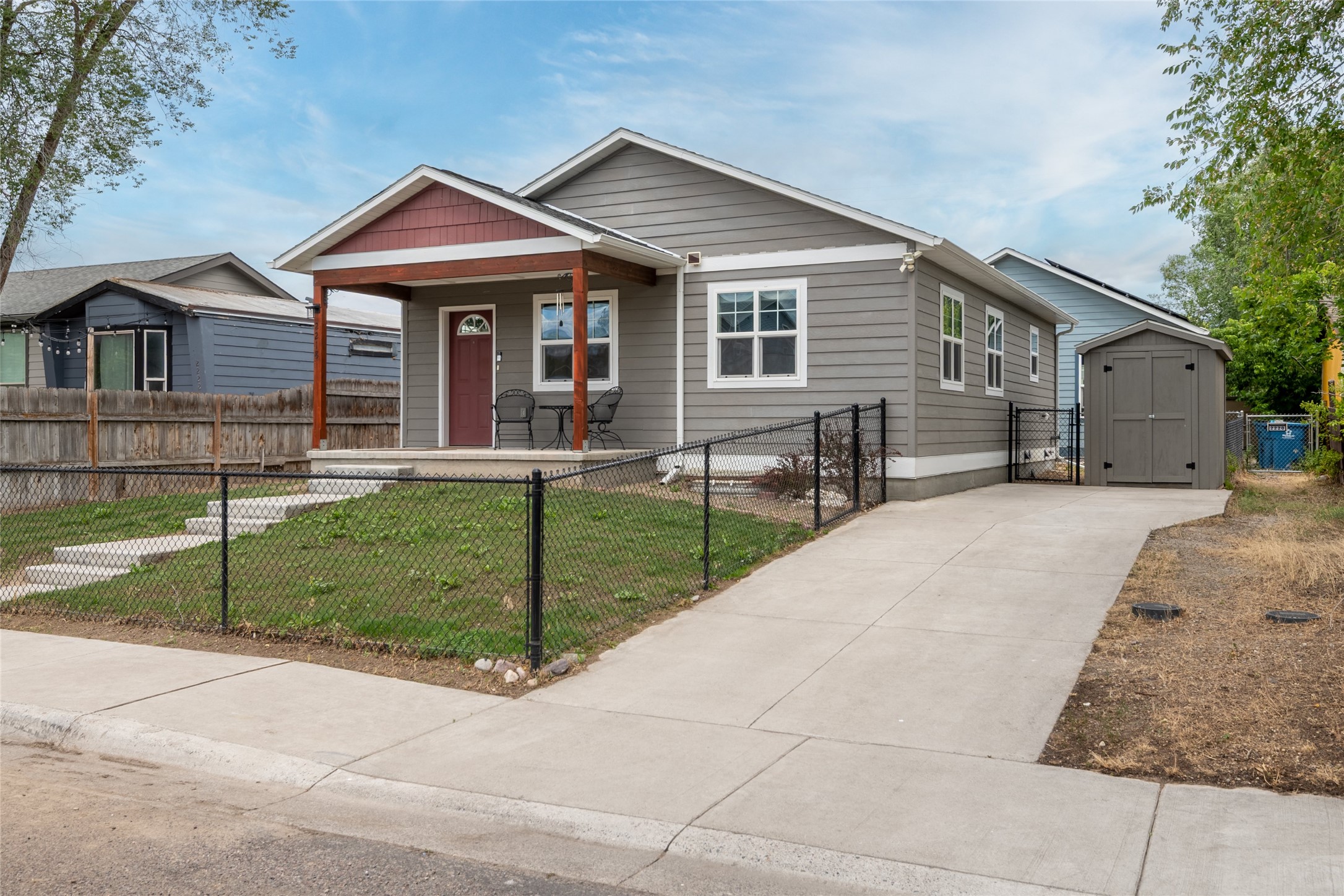 2218 Burlington Avenue Property Photo 3