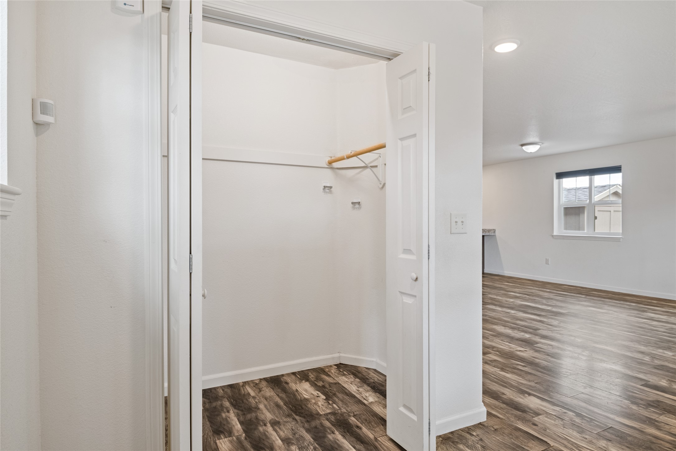 2218 Burlington Avenue Property Photo 8