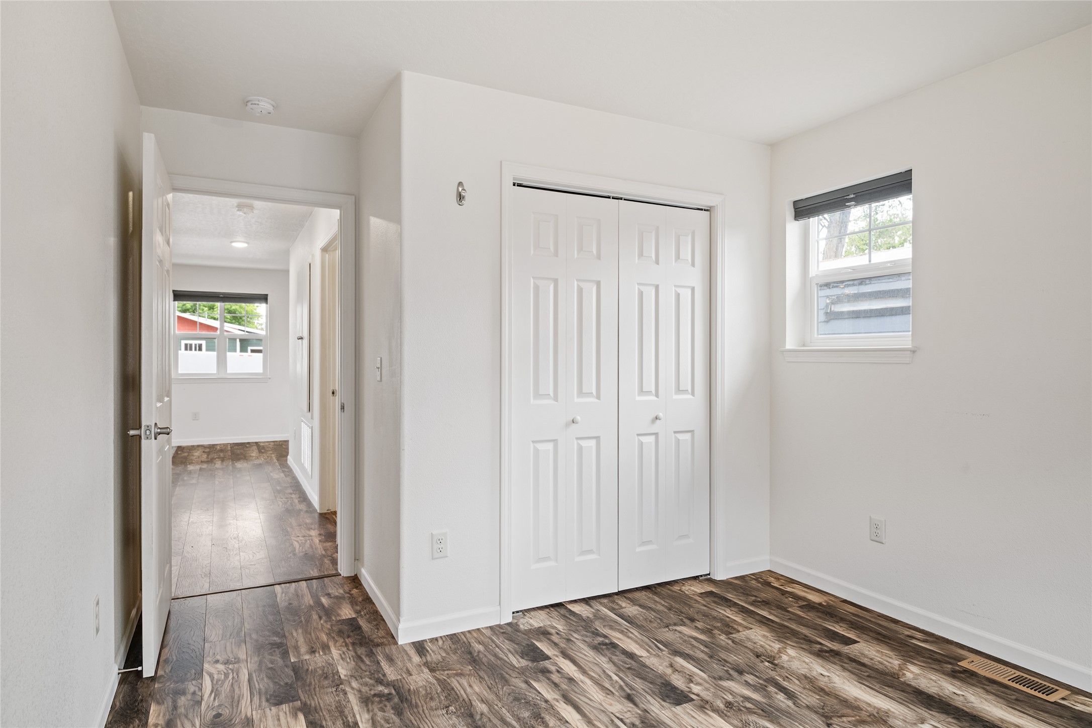 2218 Burlington Avenue Property Photo 11