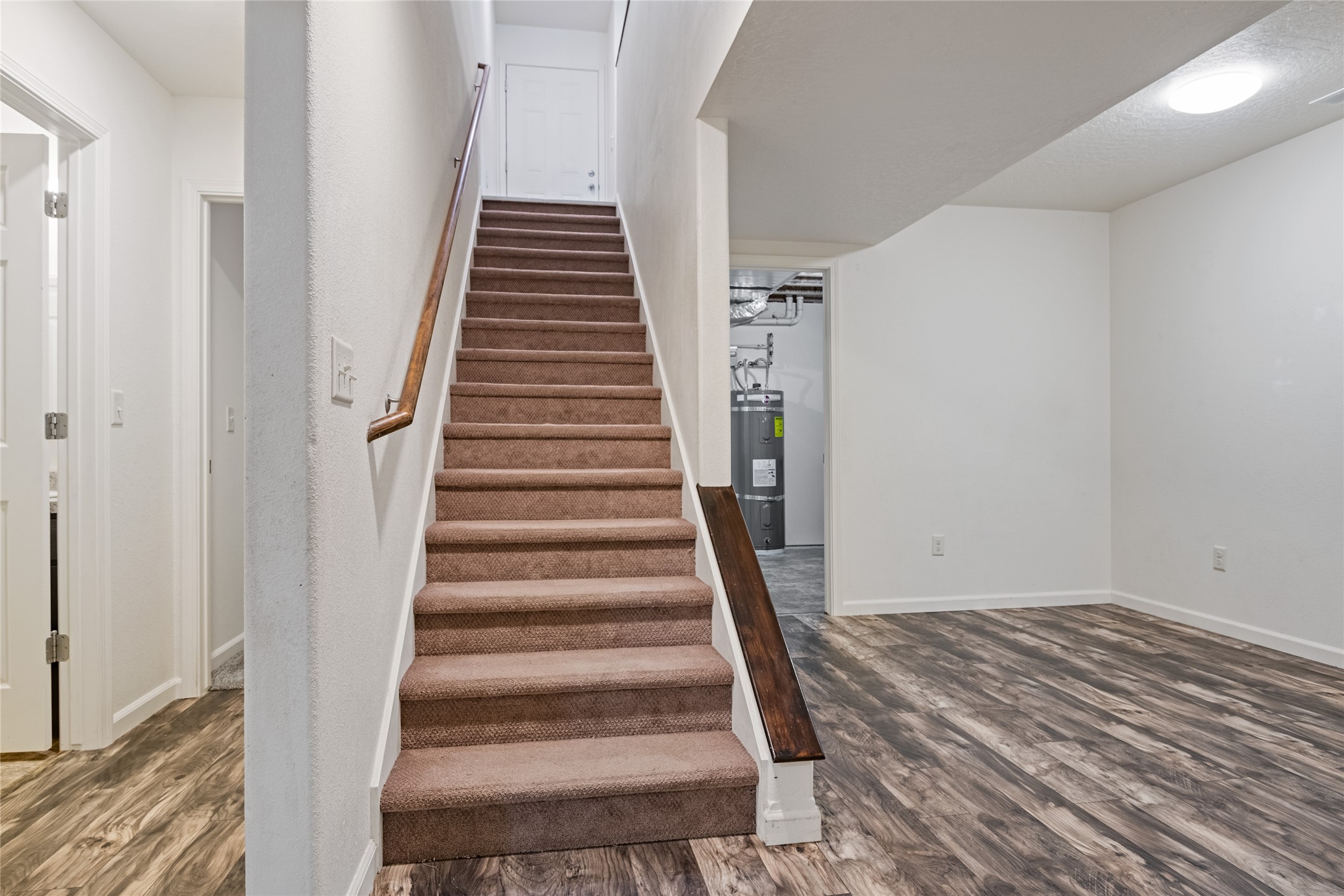 2218 Burlington Avenue Property Photo 20