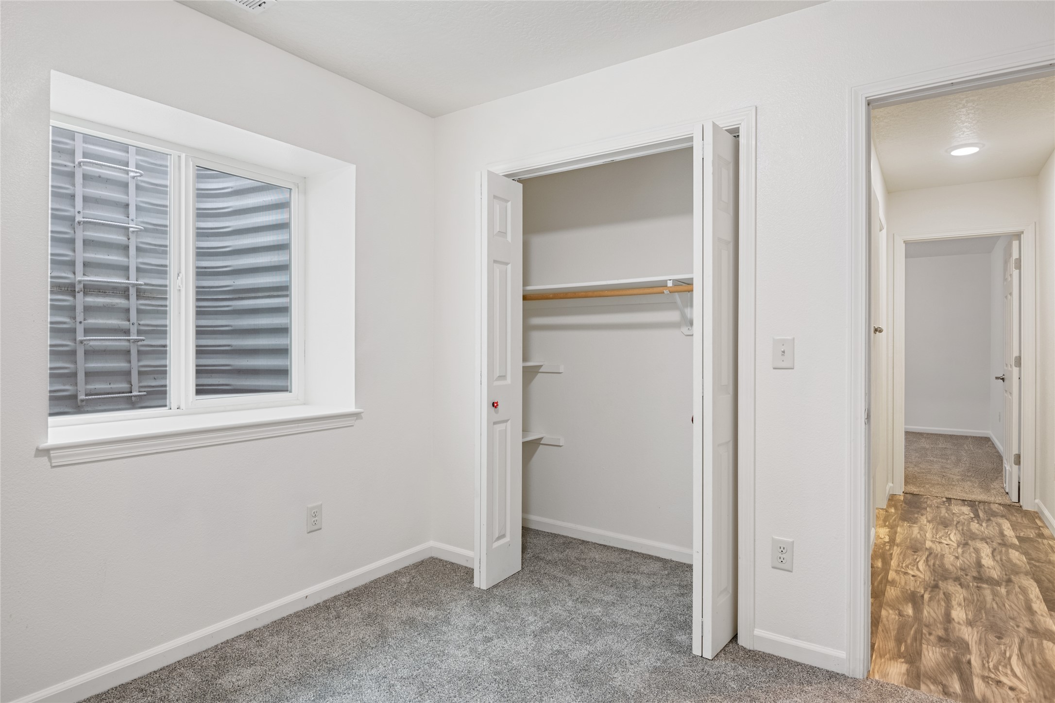 2218 Burlington Avenue Property Photo 25