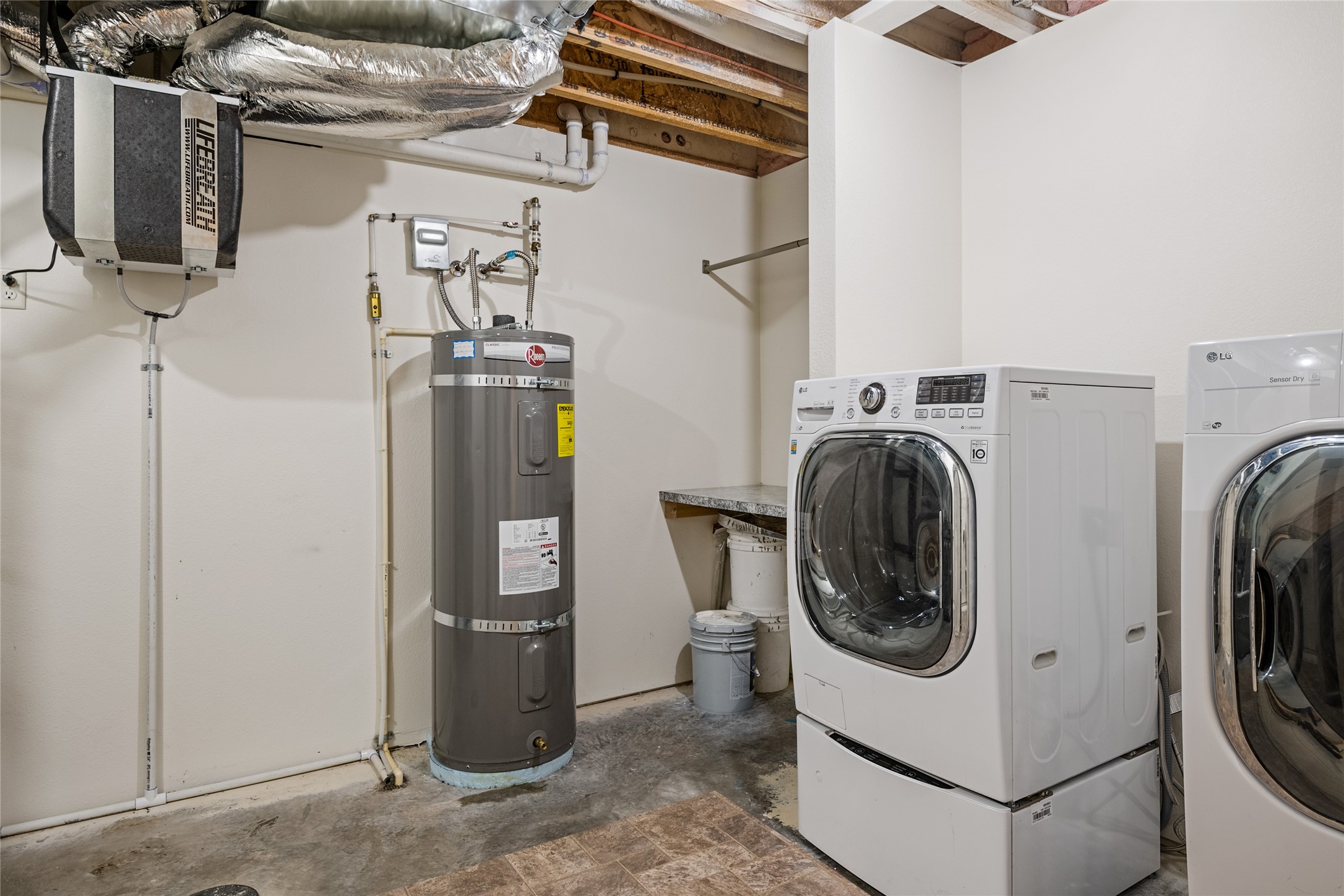 2218 Burlington Avenue Property Photo 30