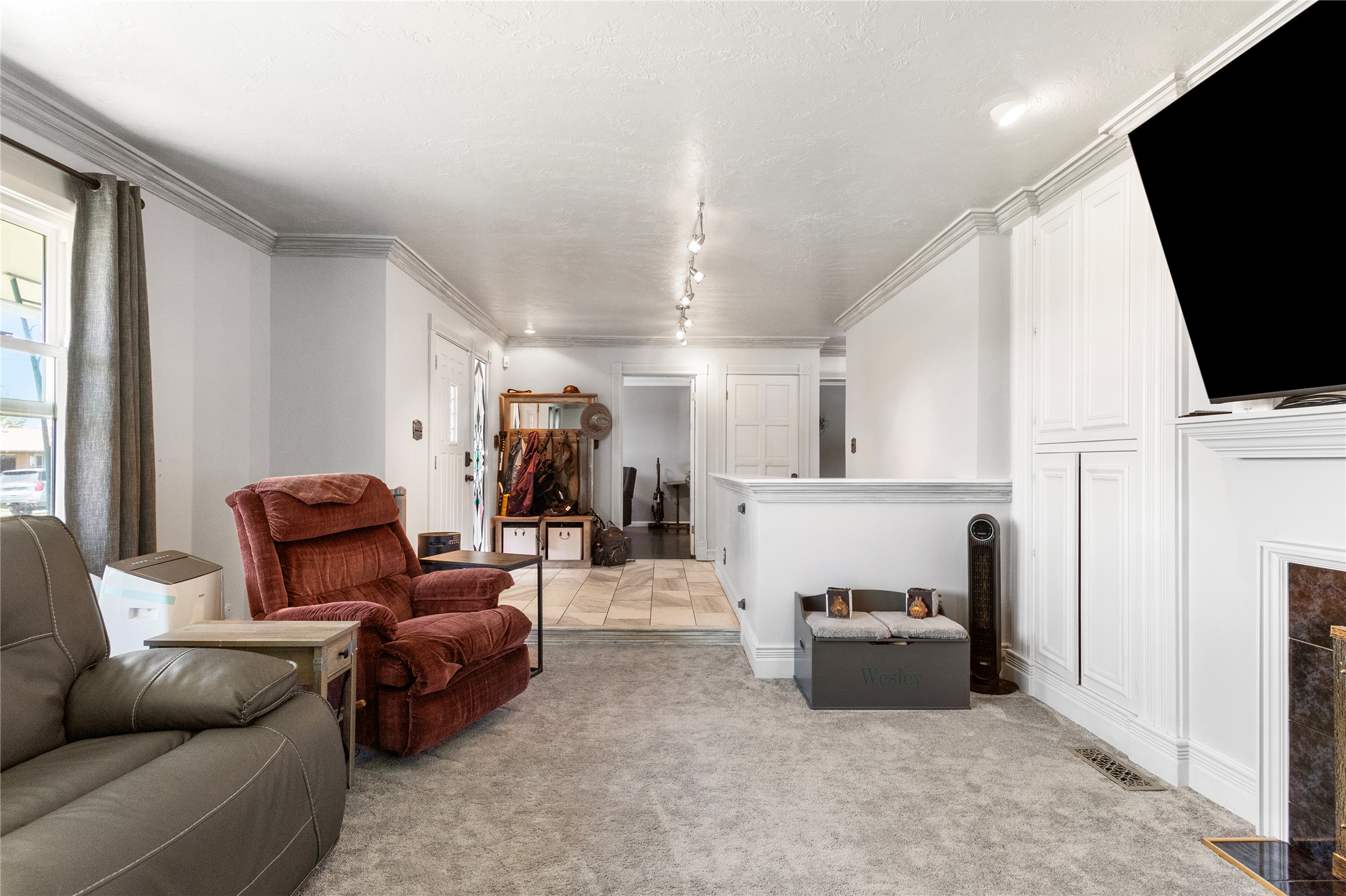 2212 Gladstone Avenue Property Photo 5