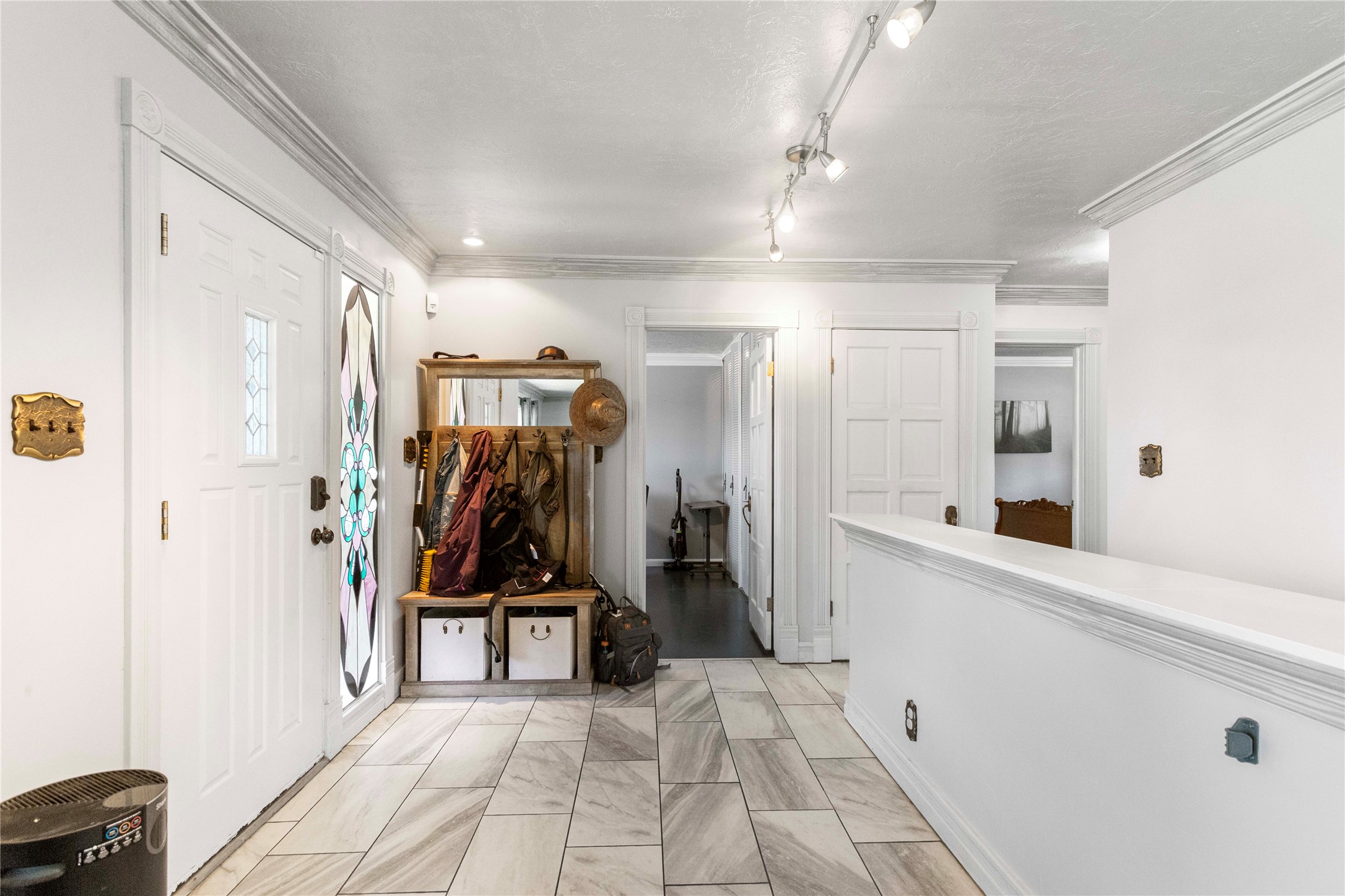 2212 Gladstone Avenue Property Photo 6