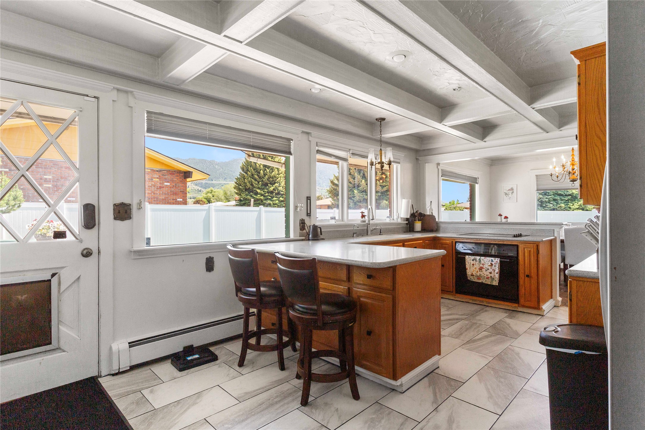 2212 Gladstone Avenue Property Photo 15