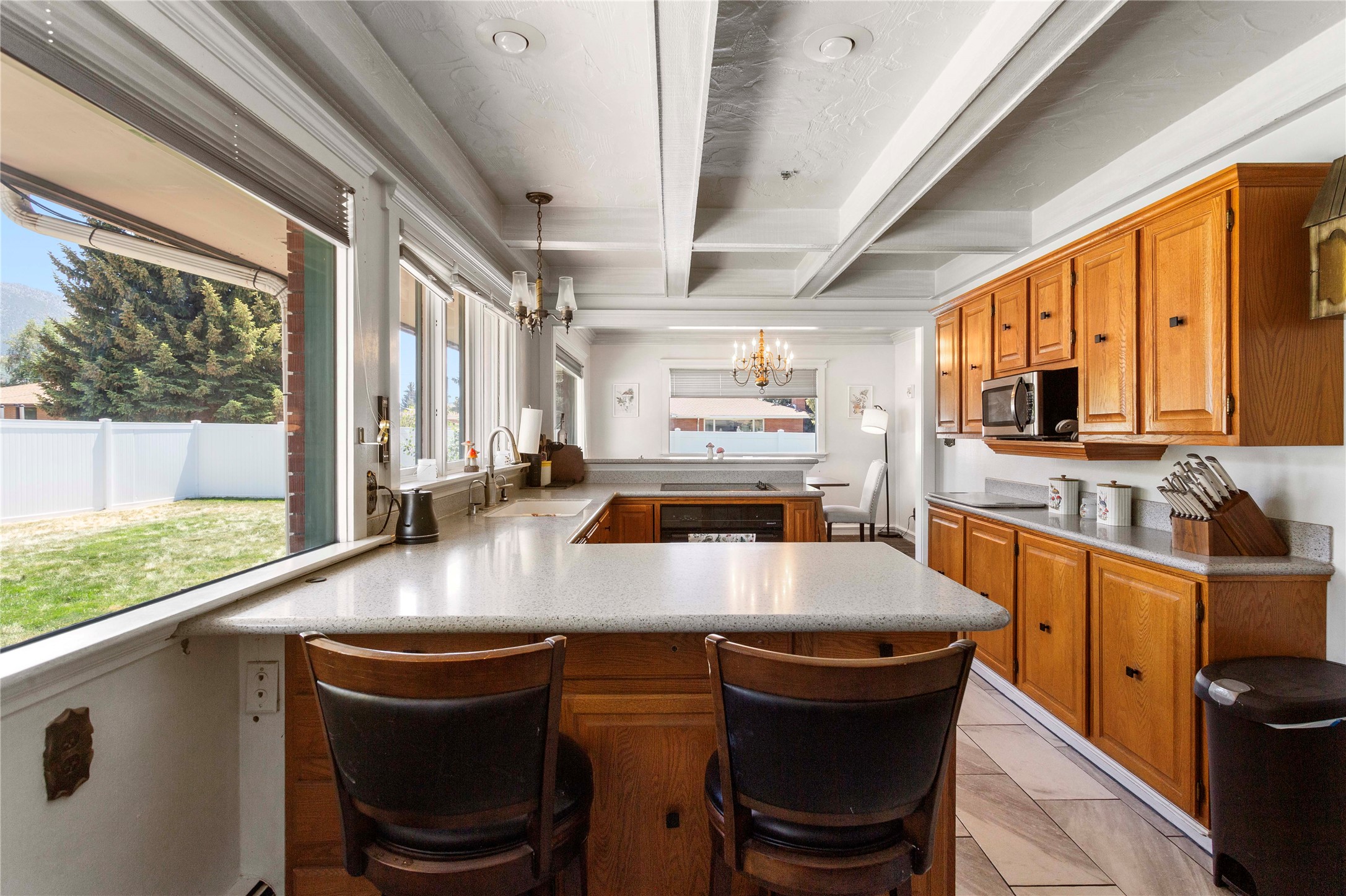 2212 Gladstone Avenue Property Photo 17