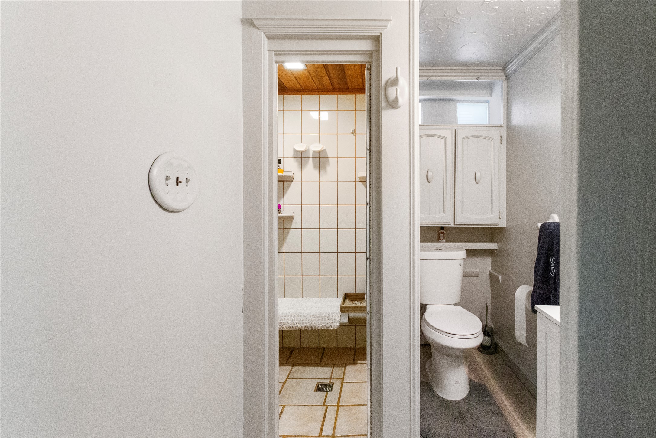 2212 Gladstone Avenue Property Photo 35