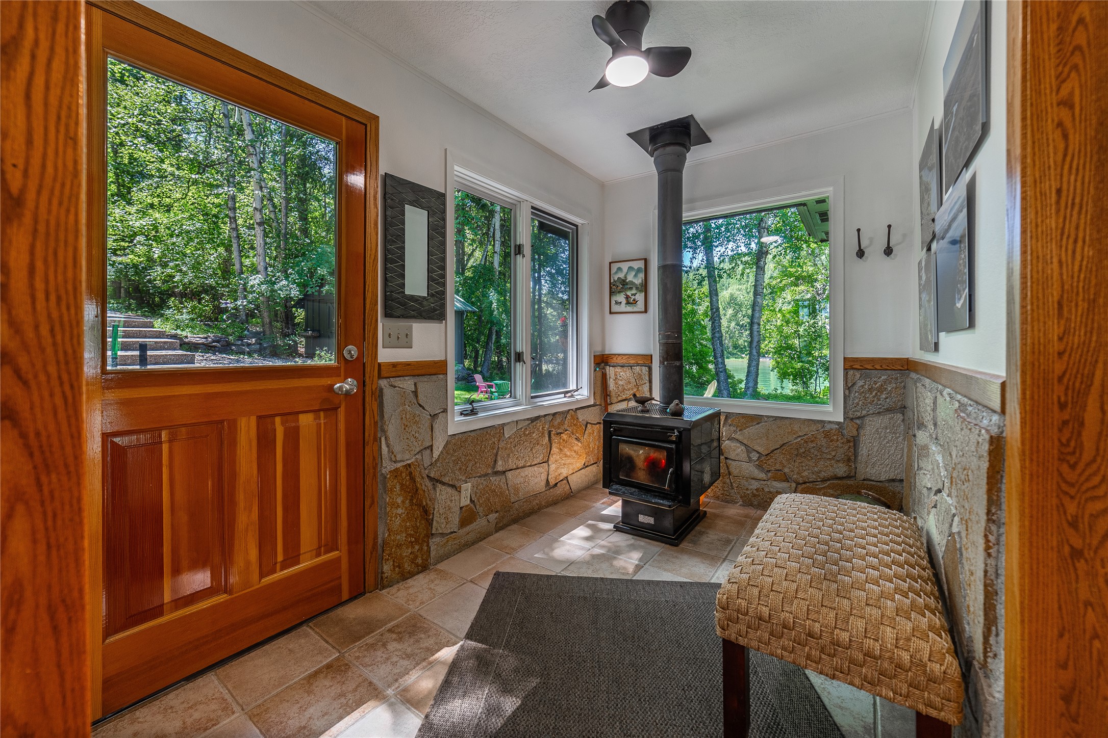 1825 W Lakeshore Drive Property Photo 23