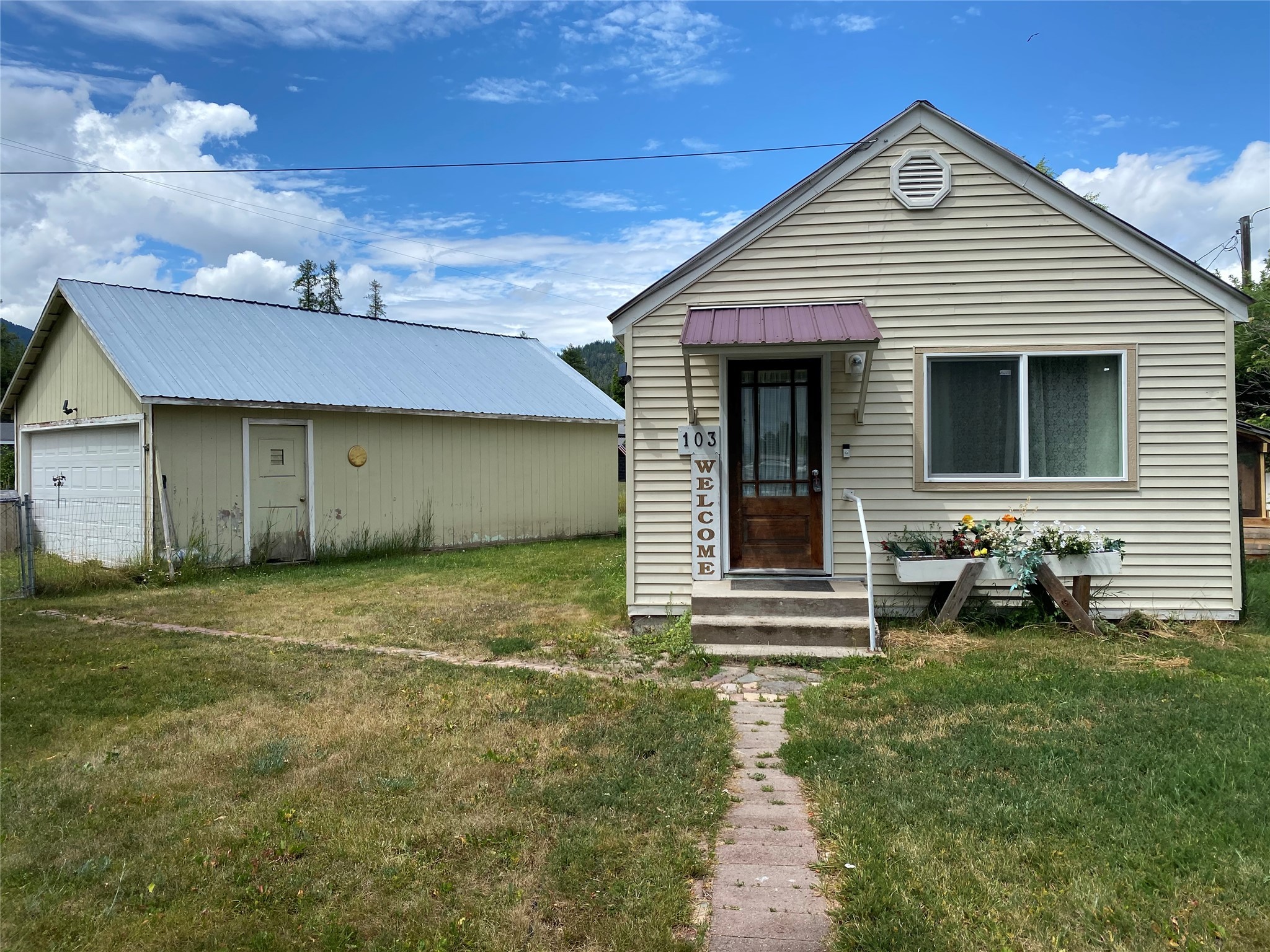 103 Pine Street Property Photo 1