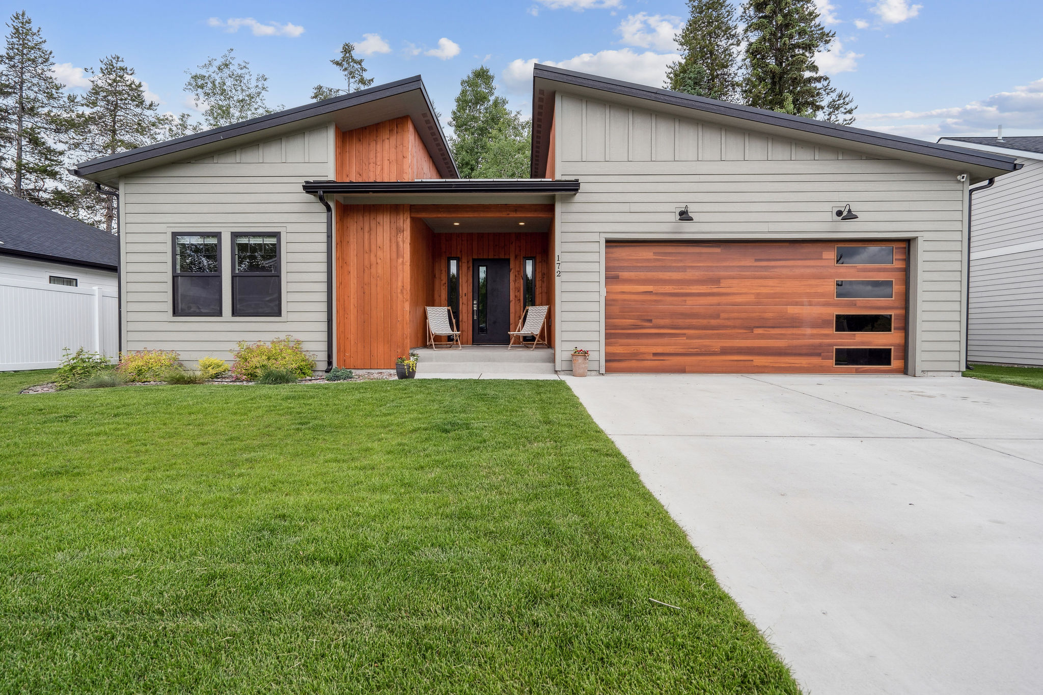 172 Brimstone Drive Property Photo 1