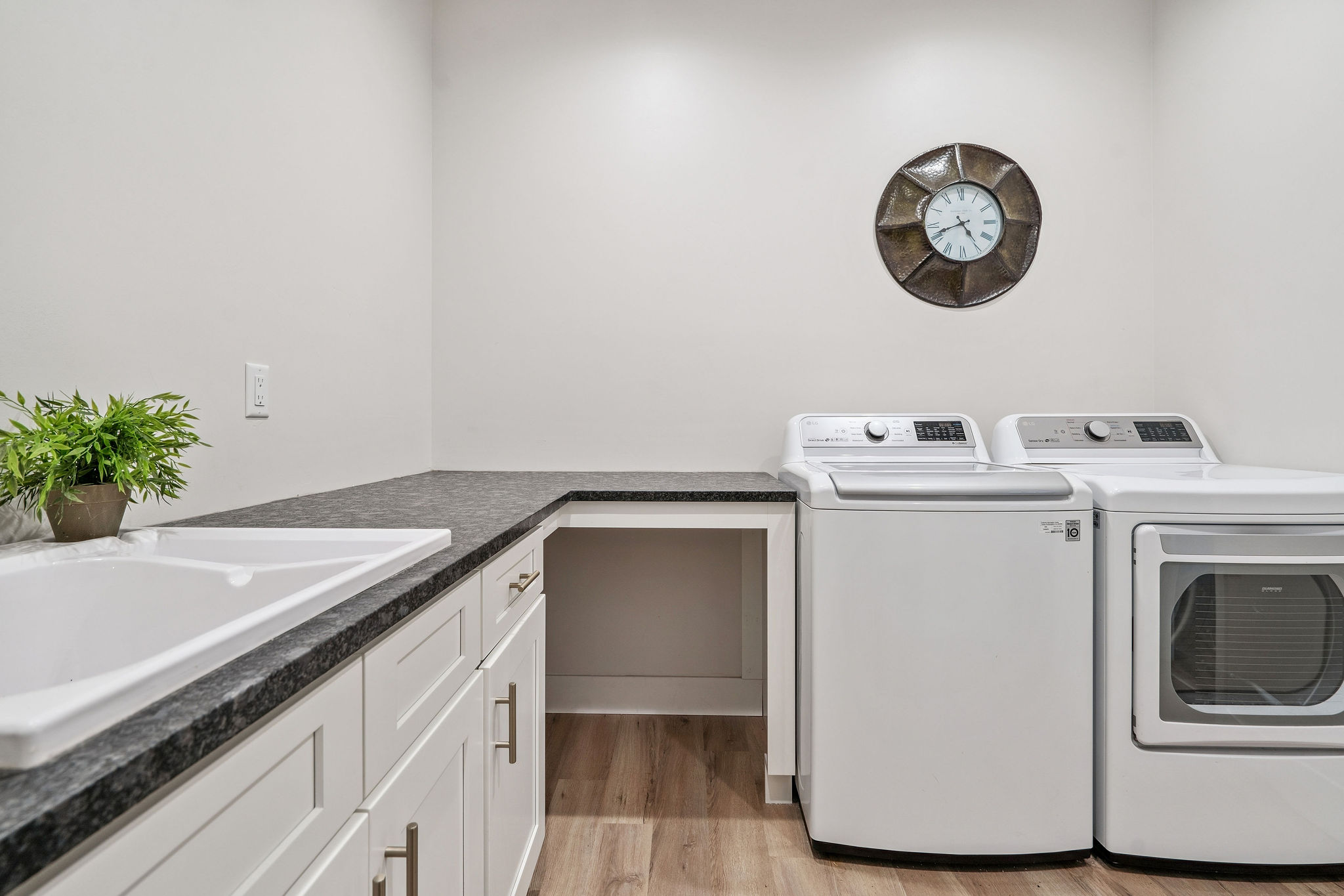 172 Brimstone Drive Property Photo 18