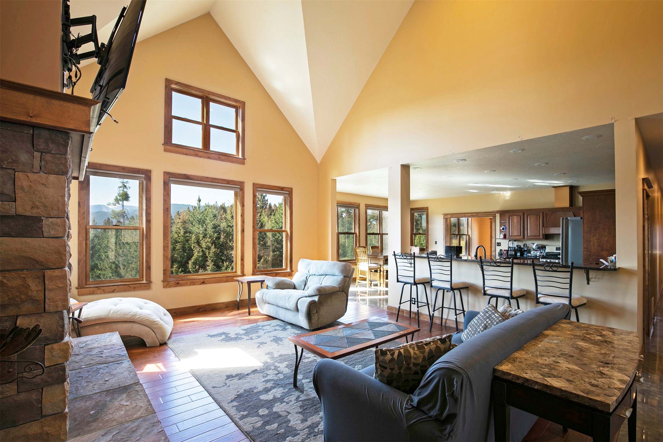 427 Roosevelt Drive Property Photo 3