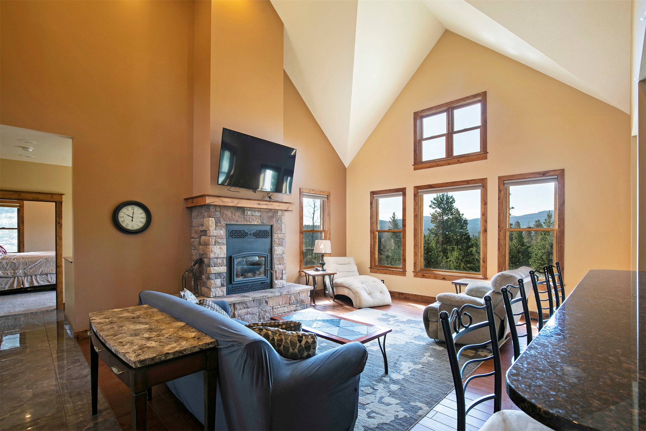 427 Roosevelt Drive Property Photo 4