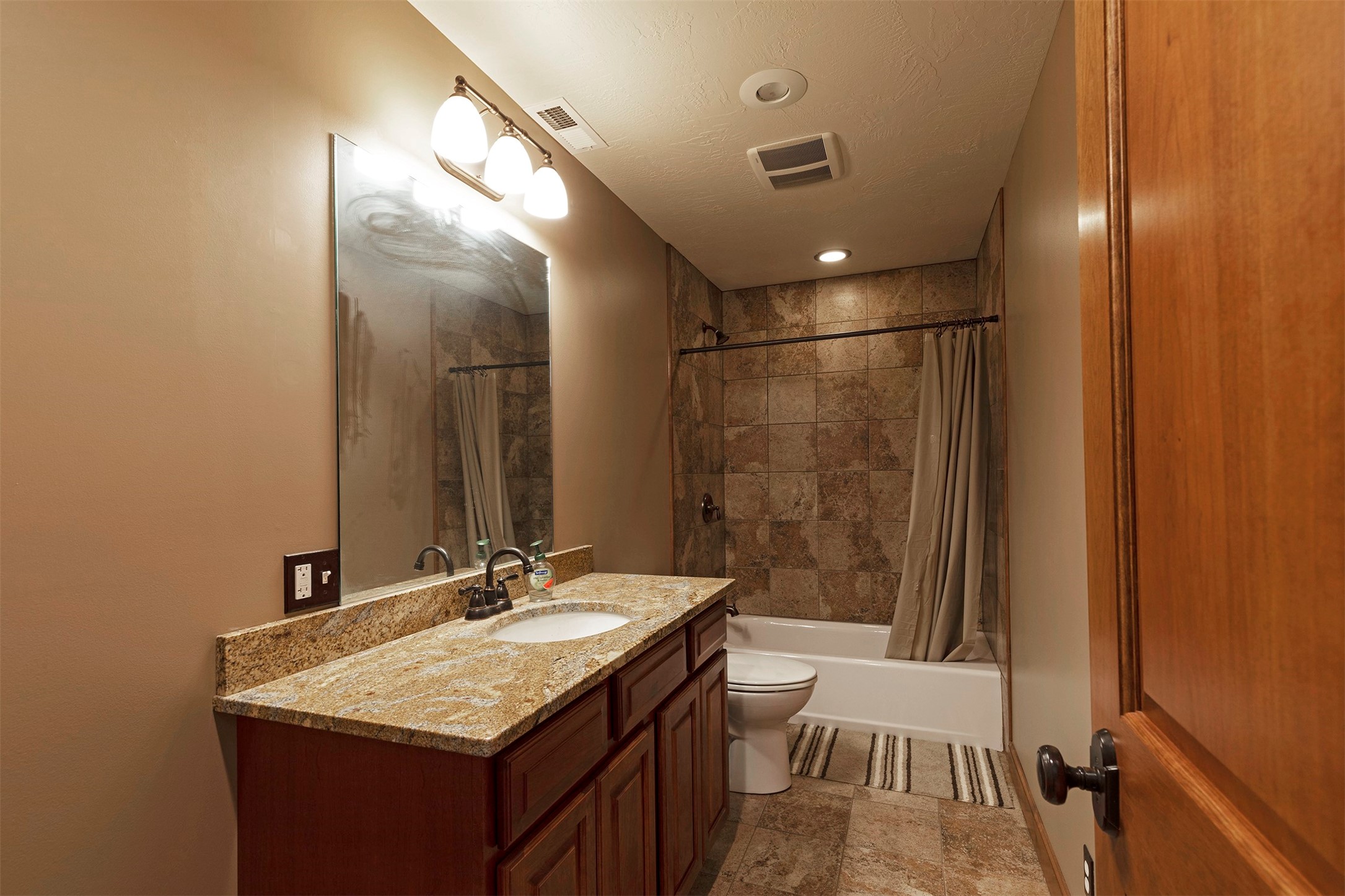 427 Roosevelt Drive Property Photo 24